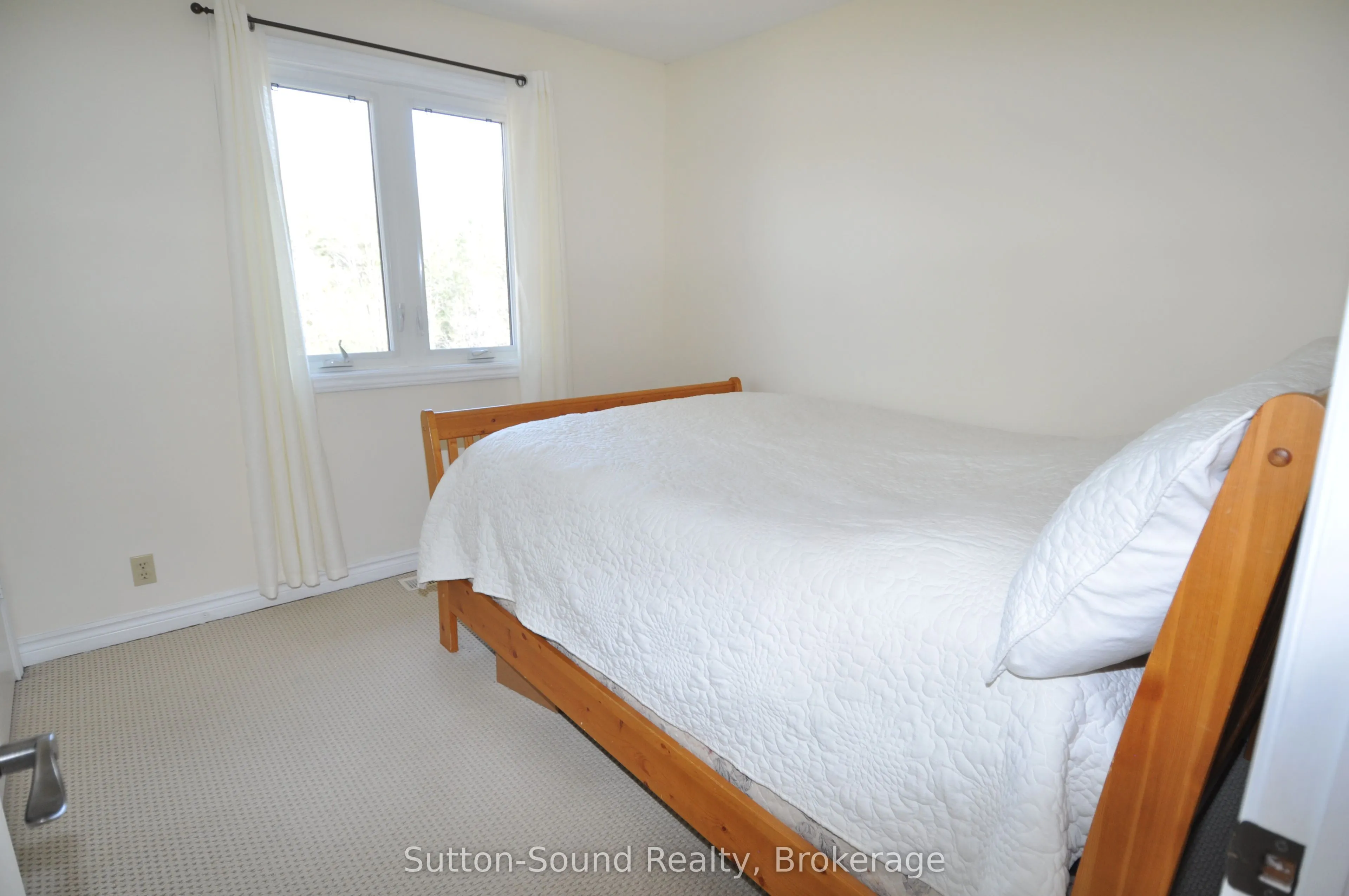 359003 Grey Road 15 Road