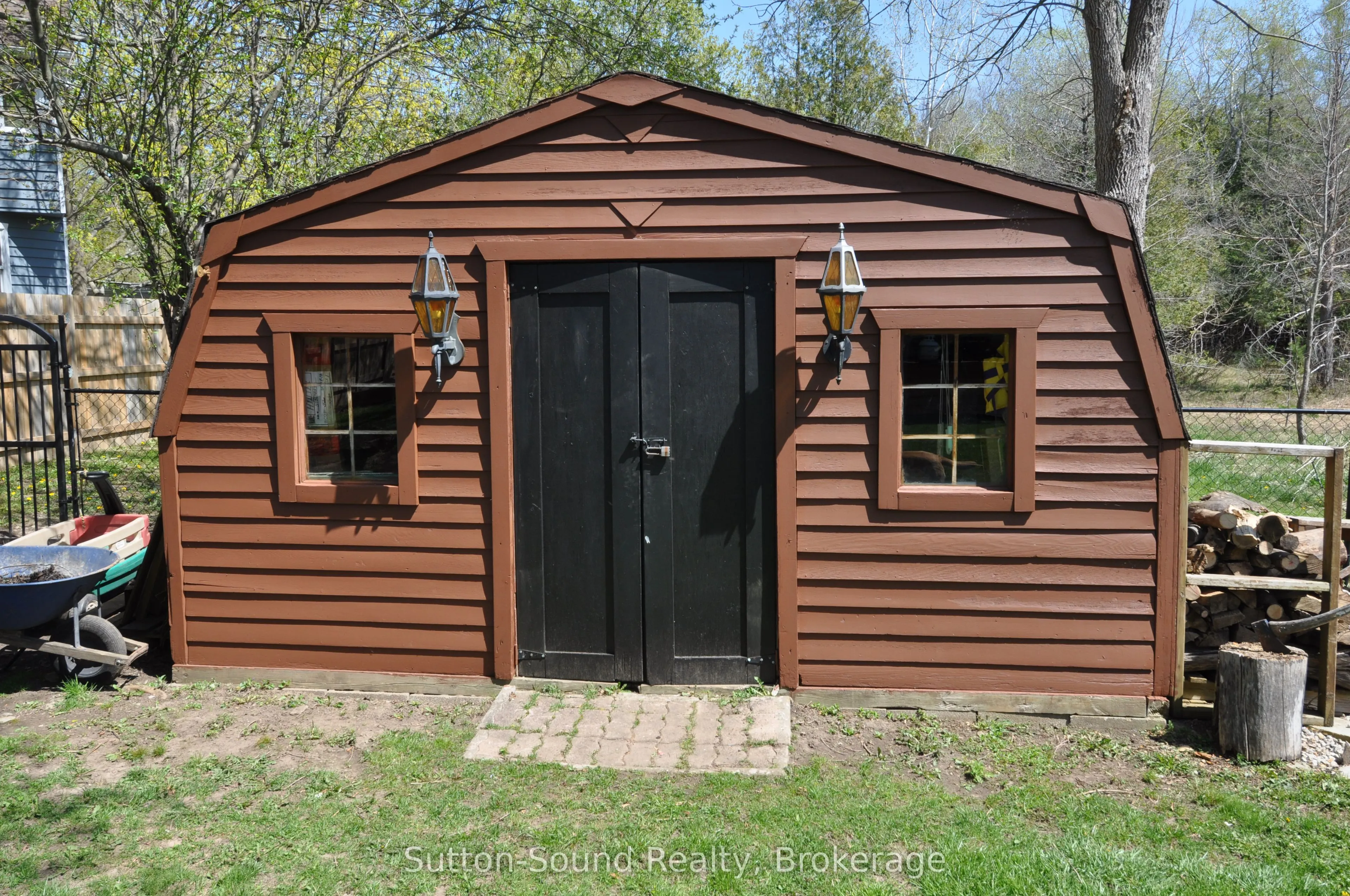 359003 Grey Road 15 Road
