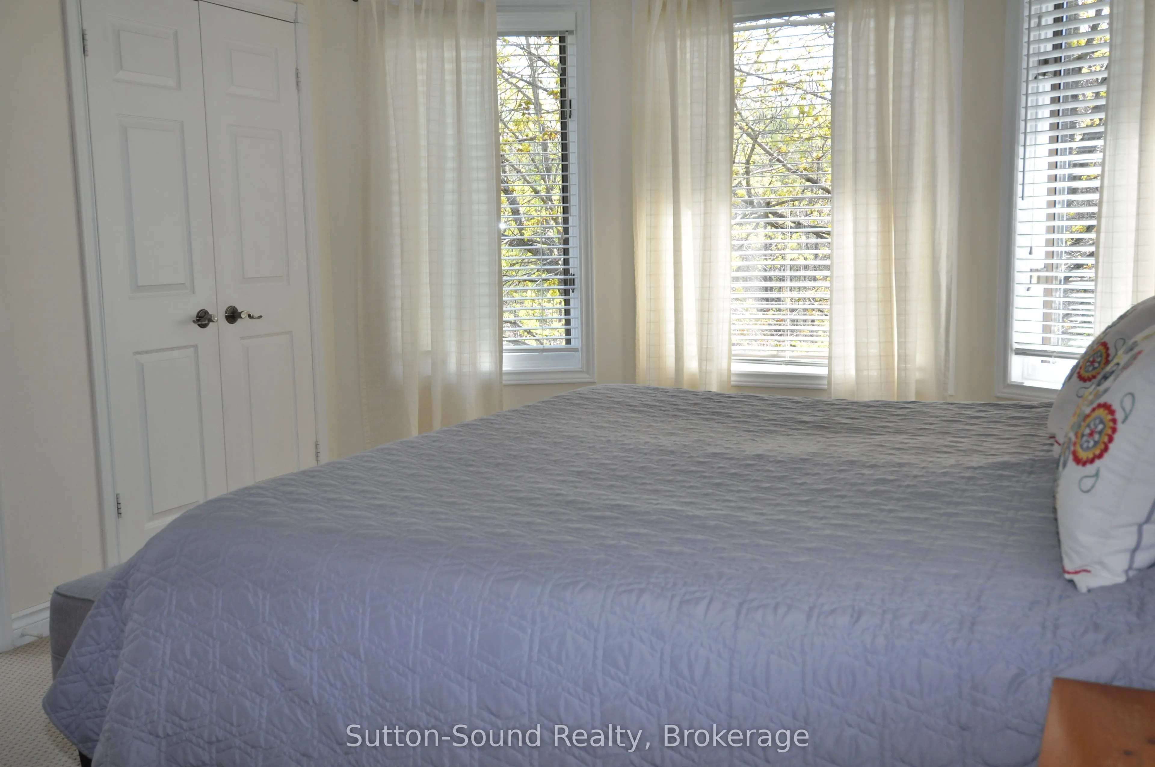 359003 Grey Road 15 Road