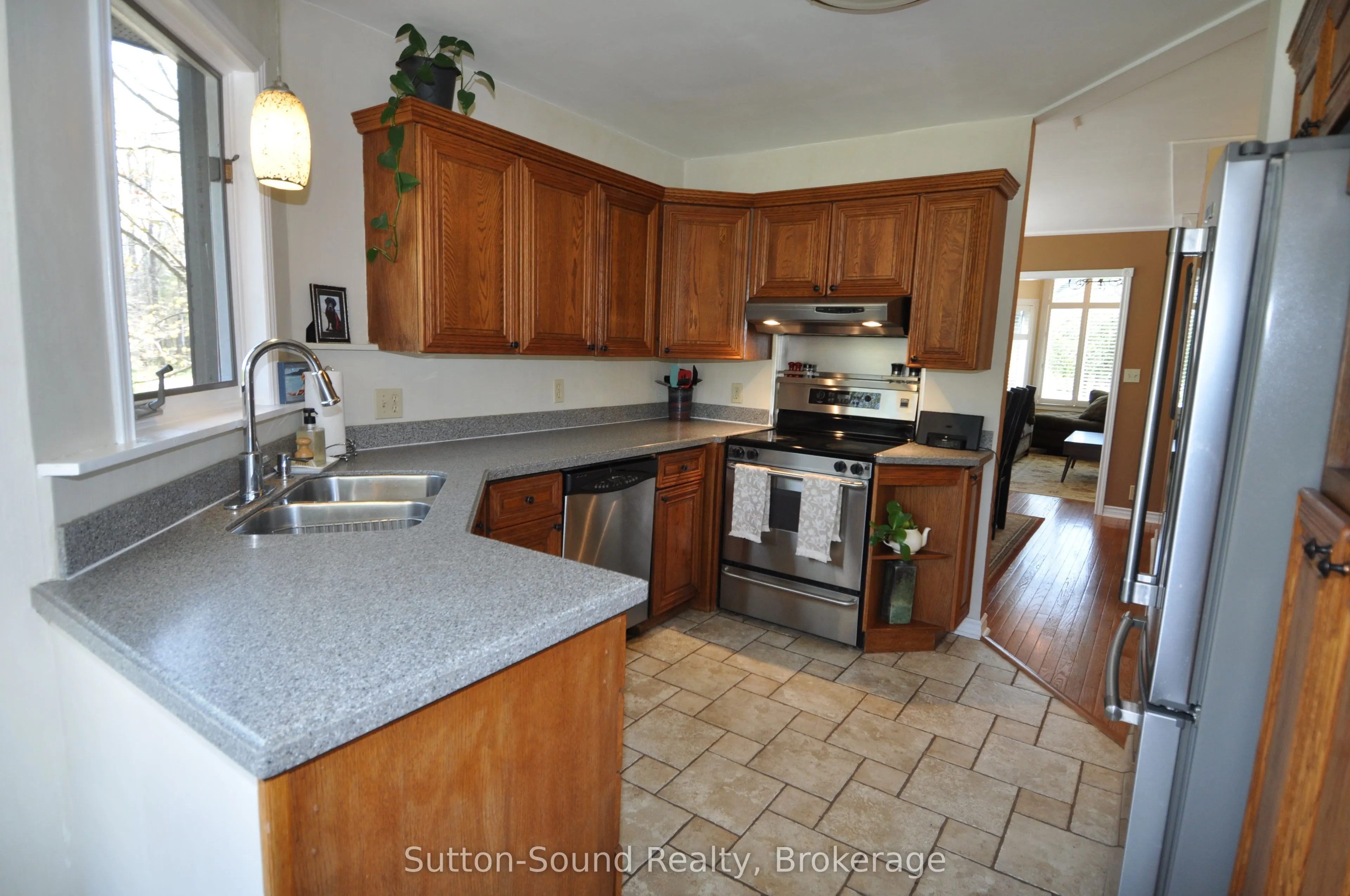 359003 Grey Road 15 Road