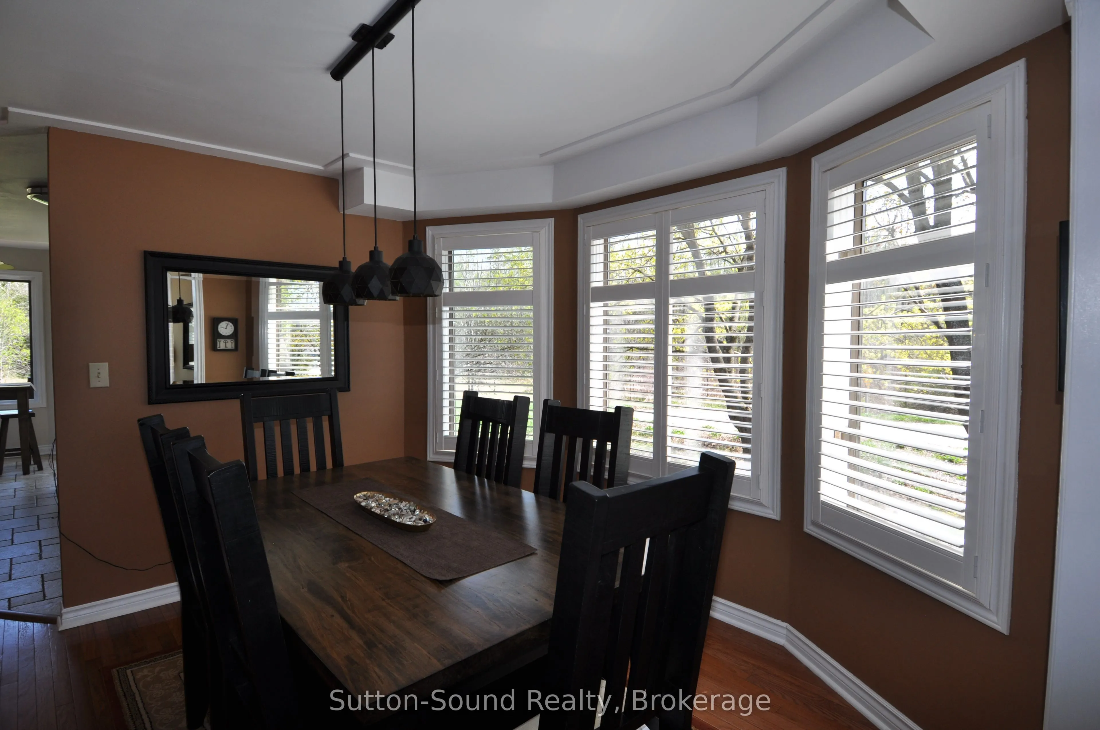 359003 Grey Road 15 Road