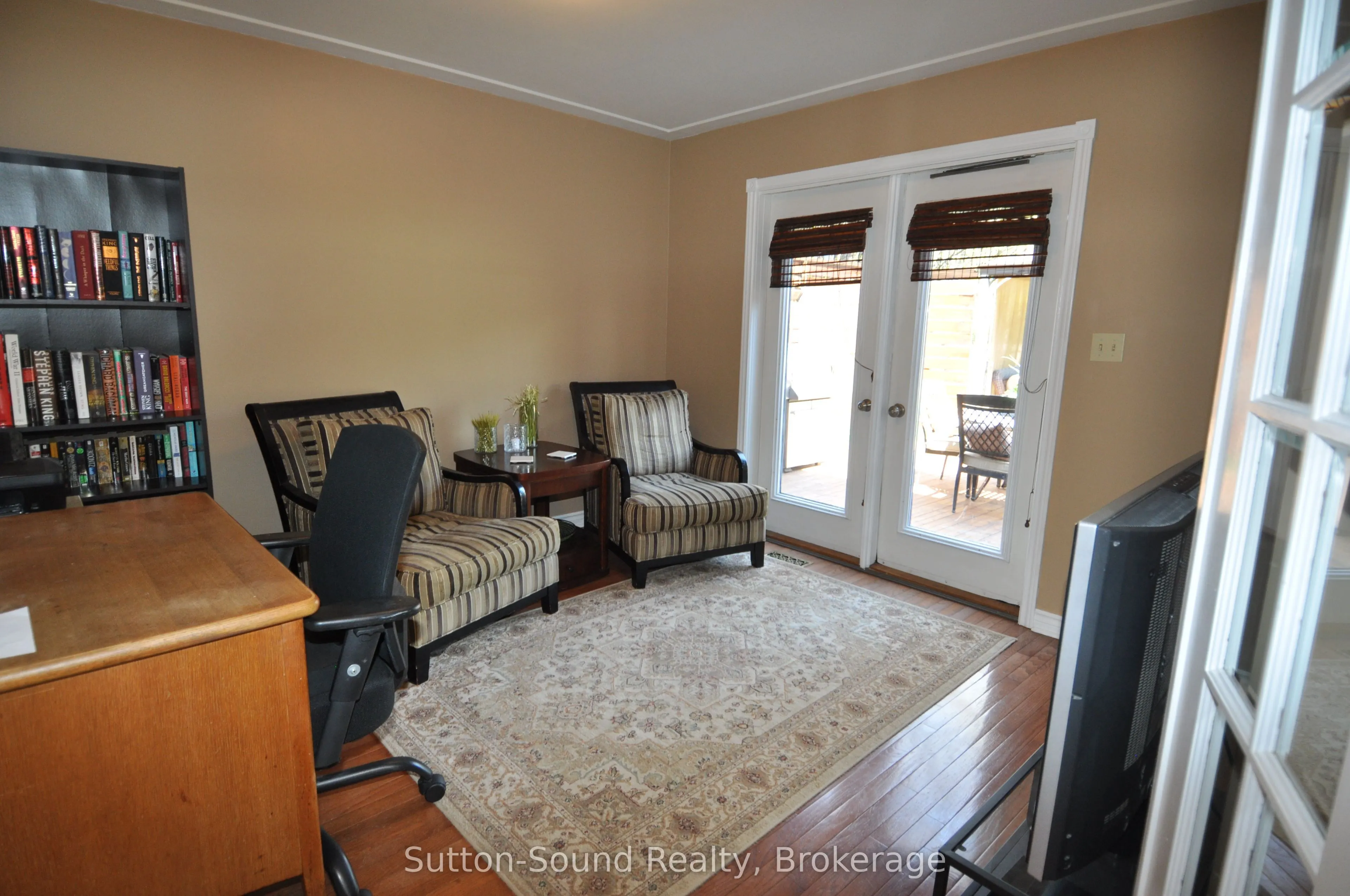 359003 Grey Road 15 Road