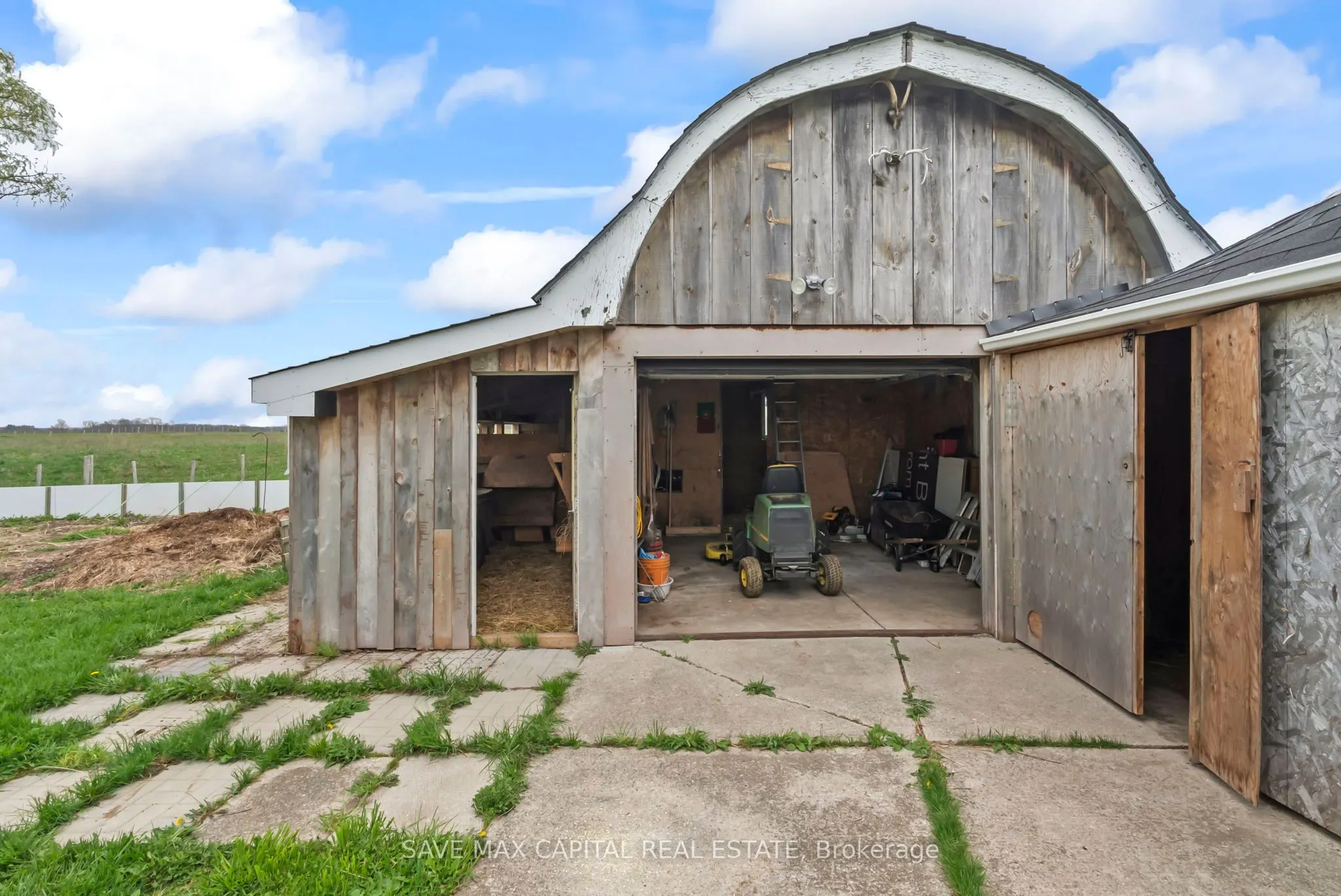 3595 BRUCE ROAD 3