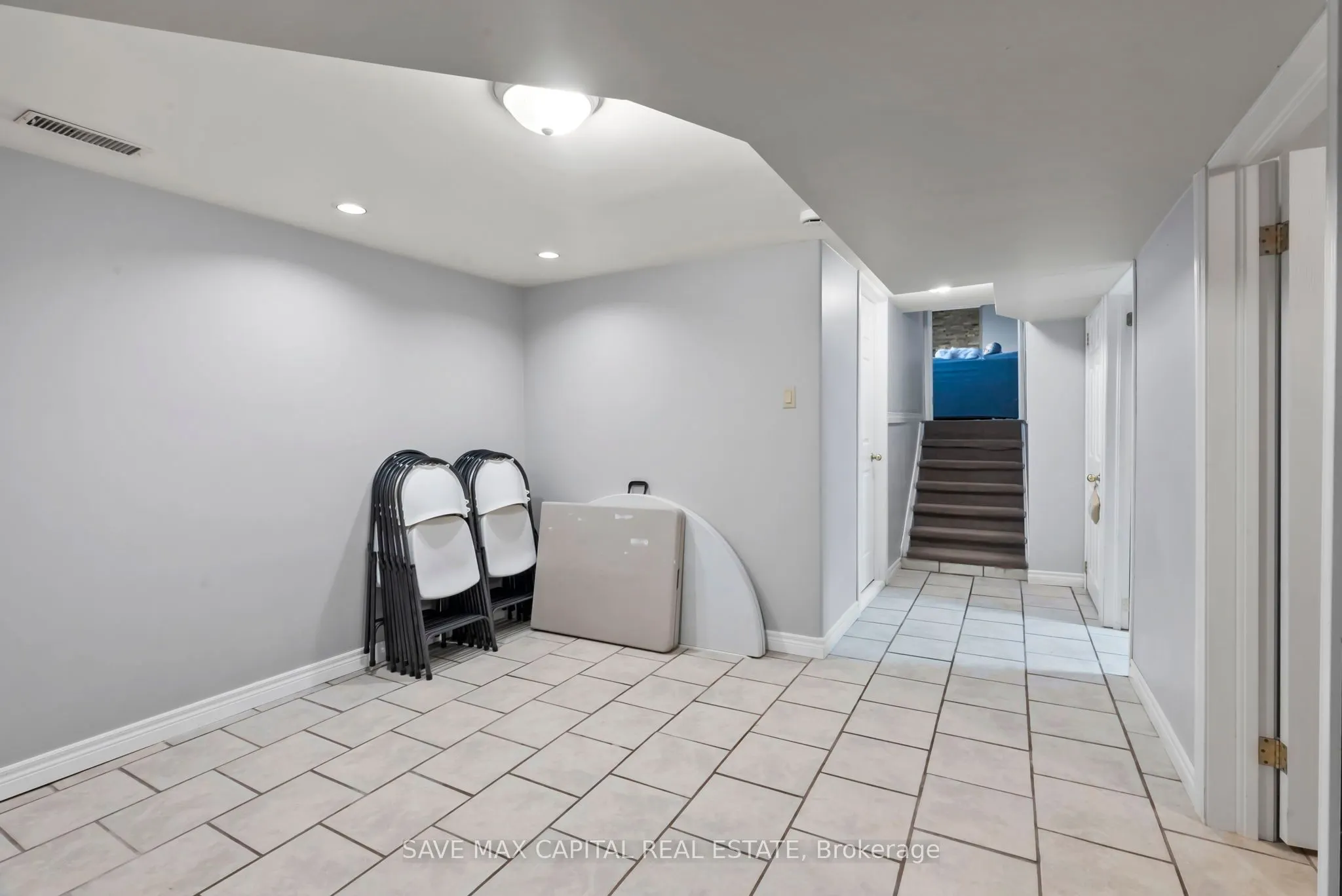 3595 BRUCE ROAD 3