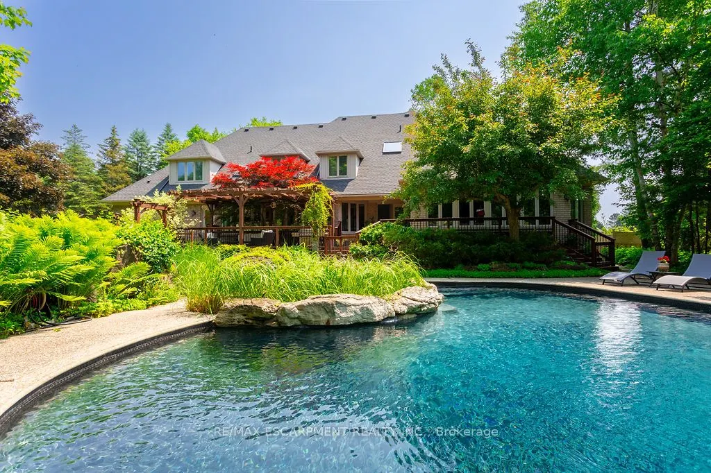 27 Blackberry Place