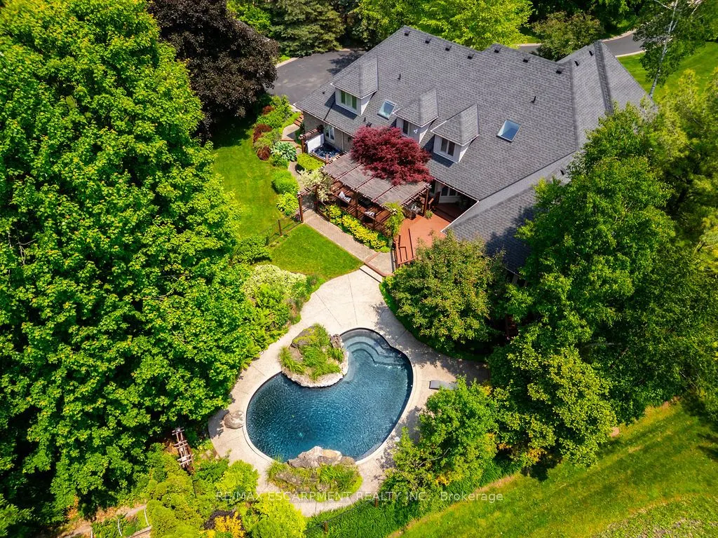 27 Blackberry Place