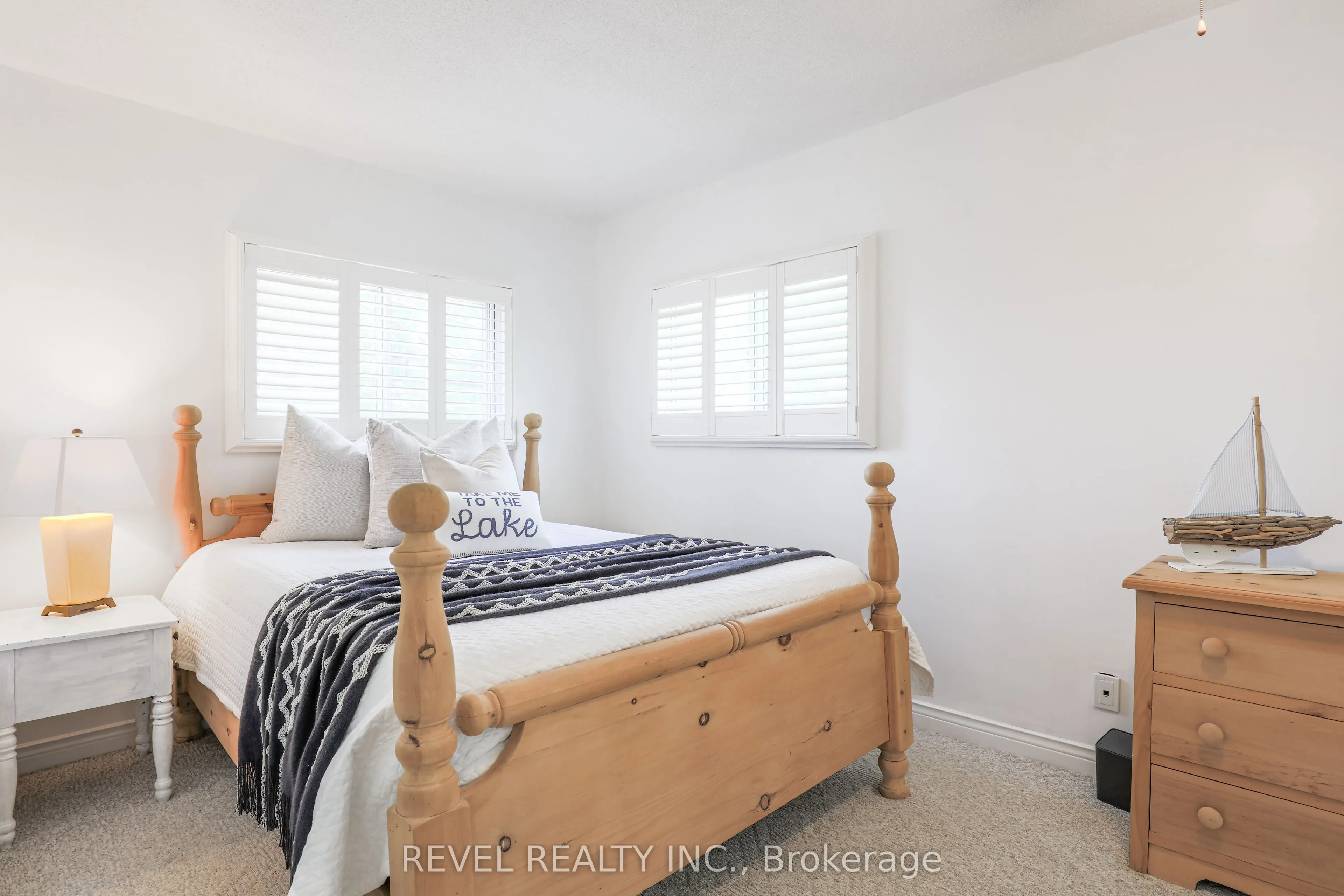 27 Island View Road
