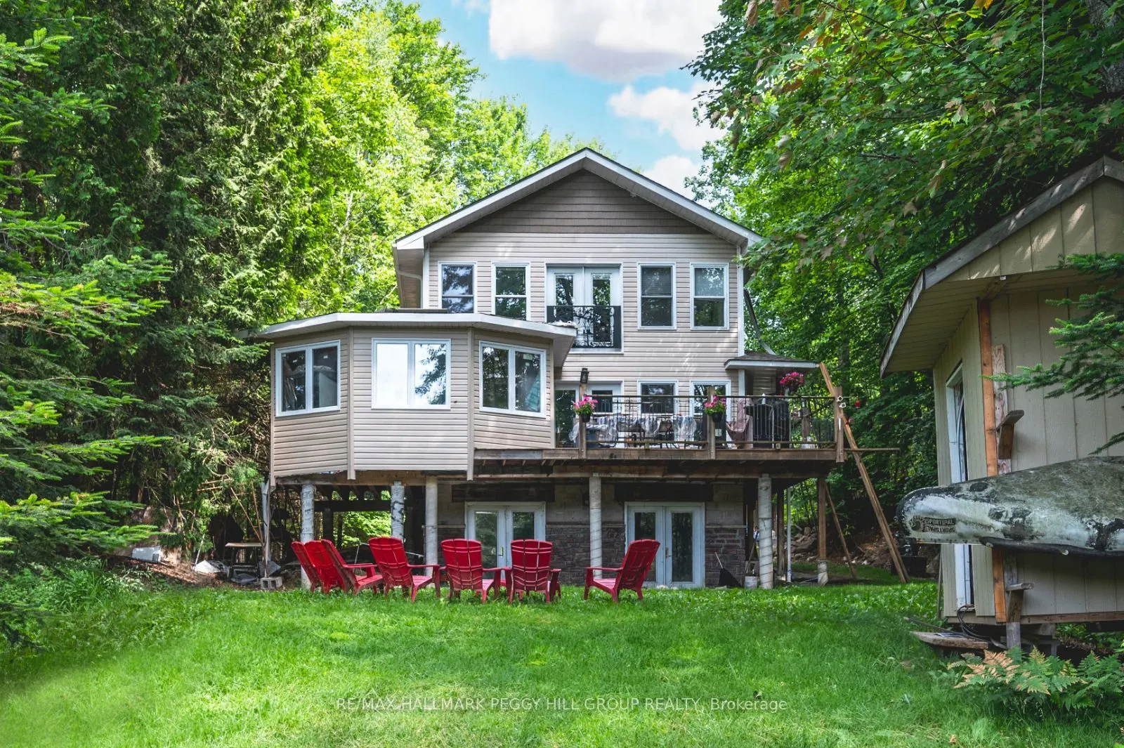 4 Clover Court