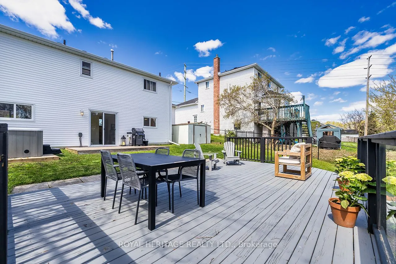 54 Champlain Boulevard