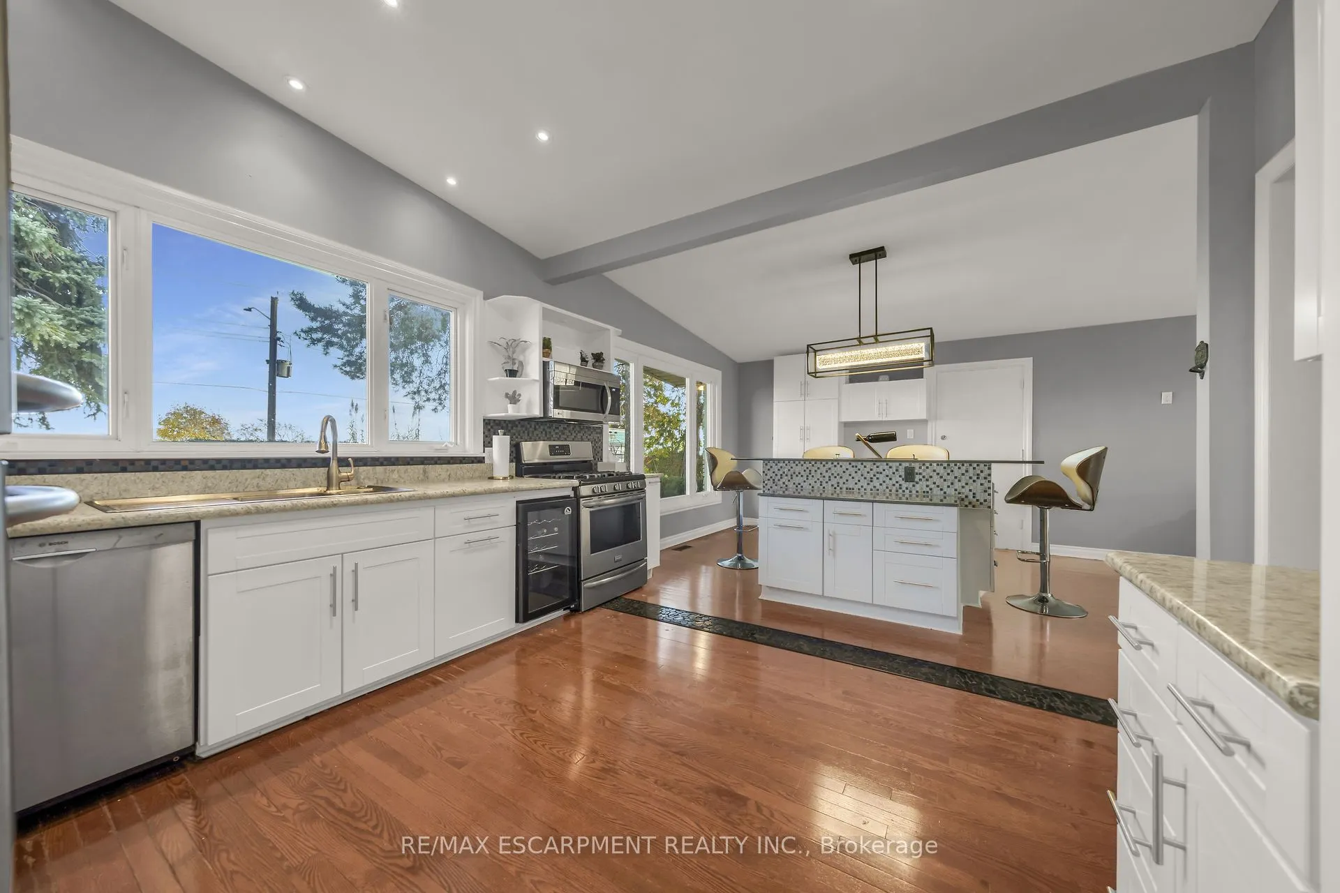 418 Mountain Brow Boulevard