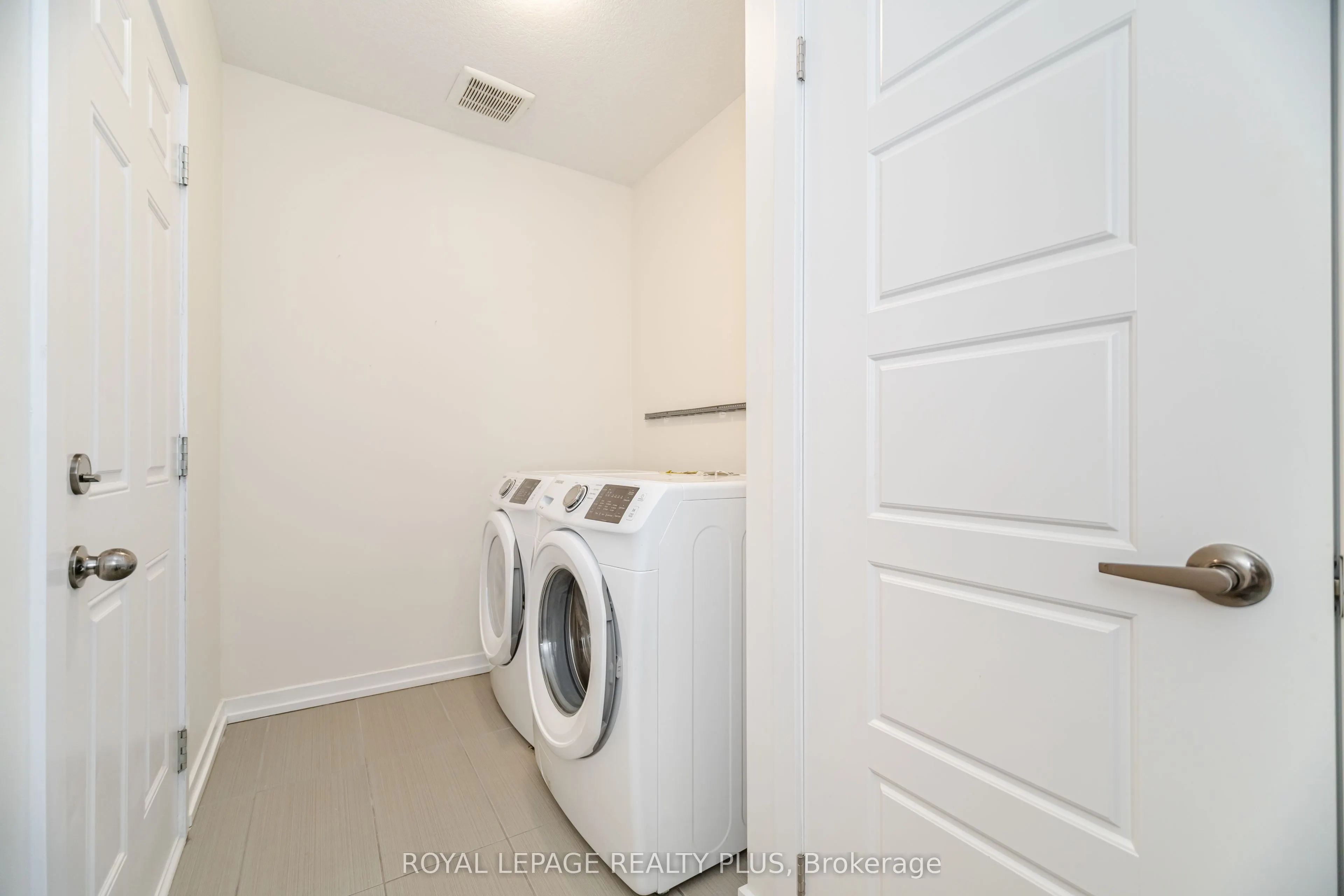 12 Pagebrook Crescent