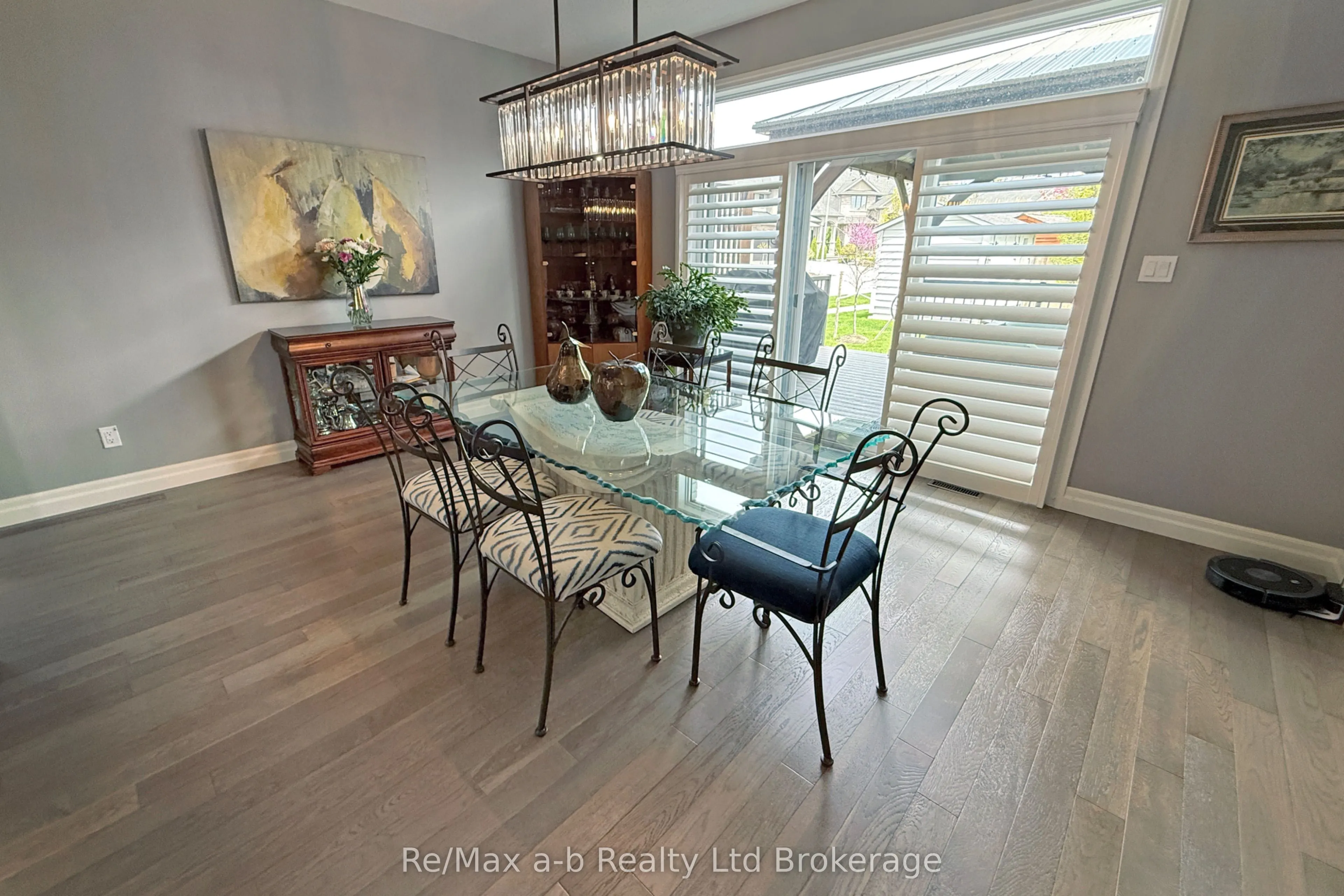 1236 Alberni Road
