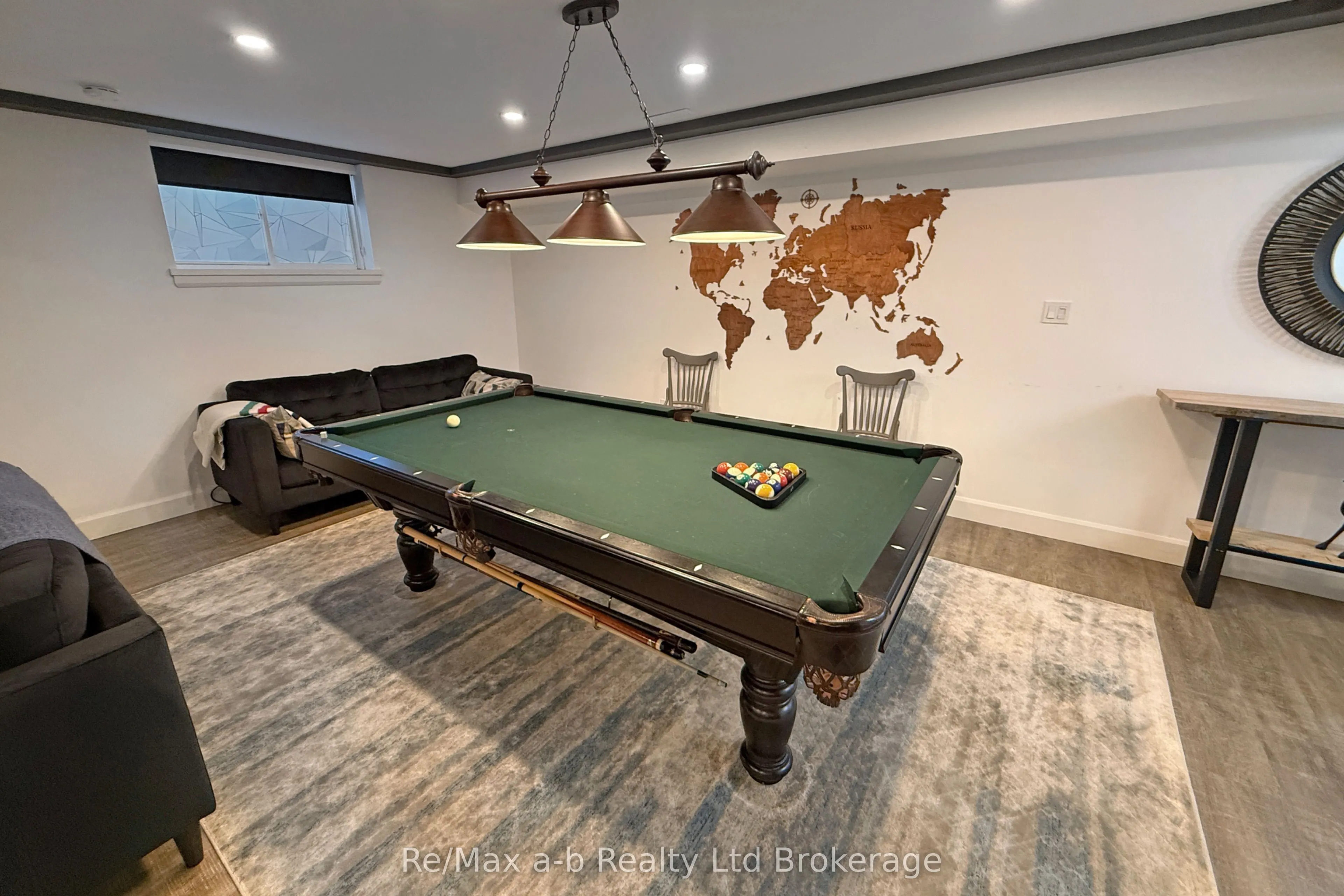 1236 Alberni Road