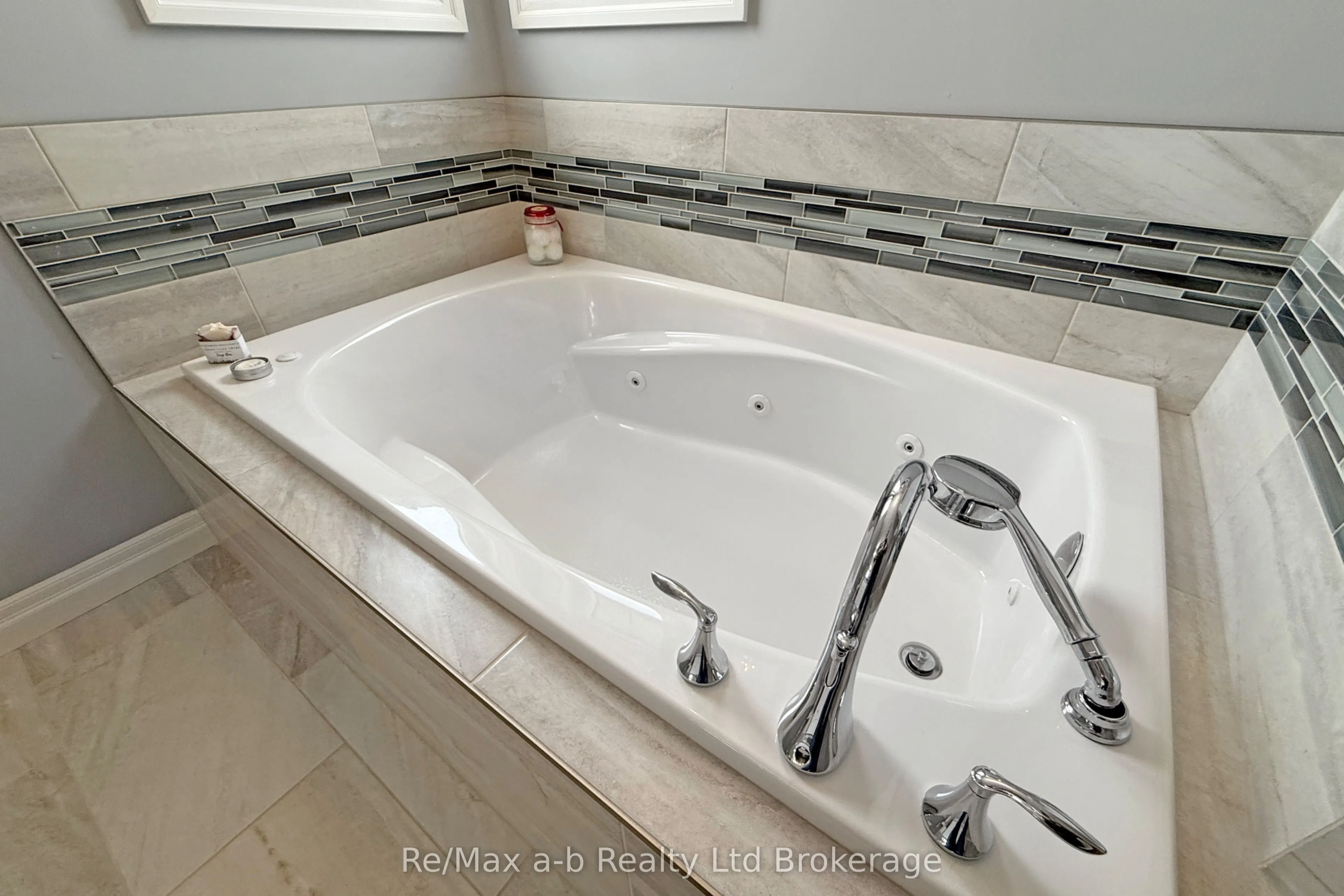 1236 Alberni Road