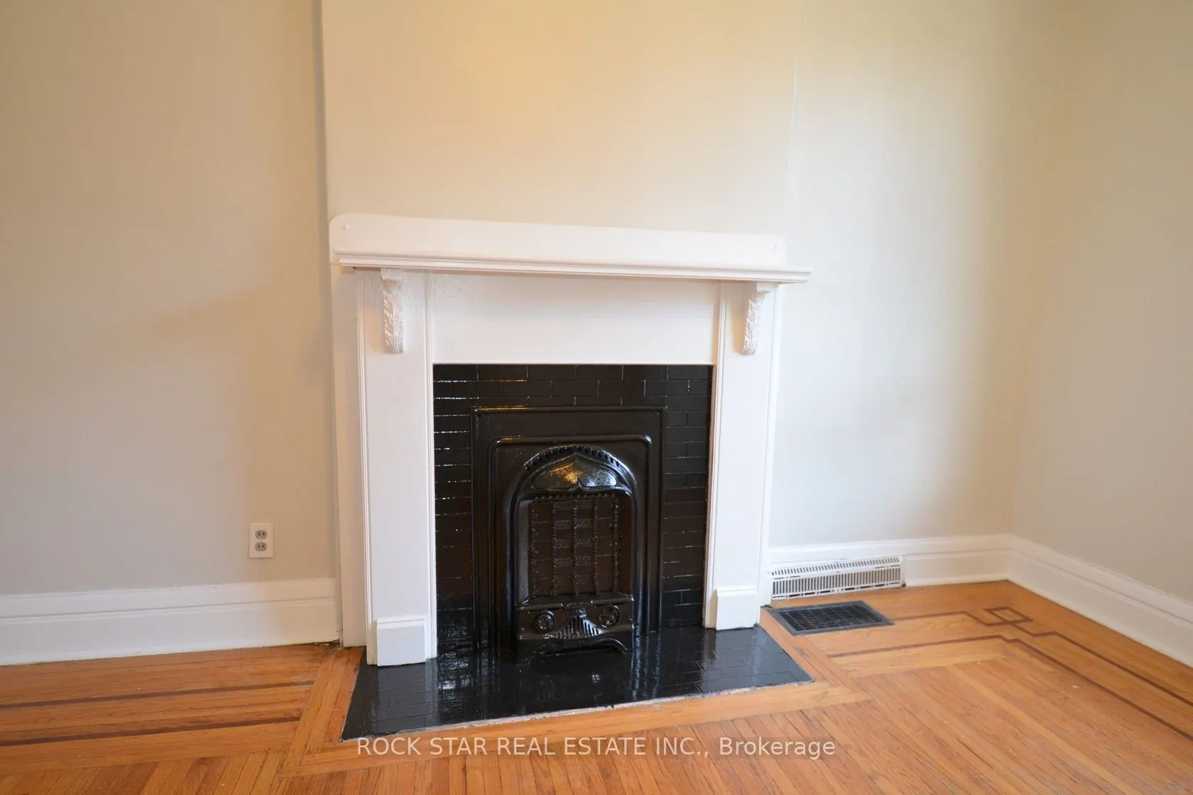 58 Erie Avenue