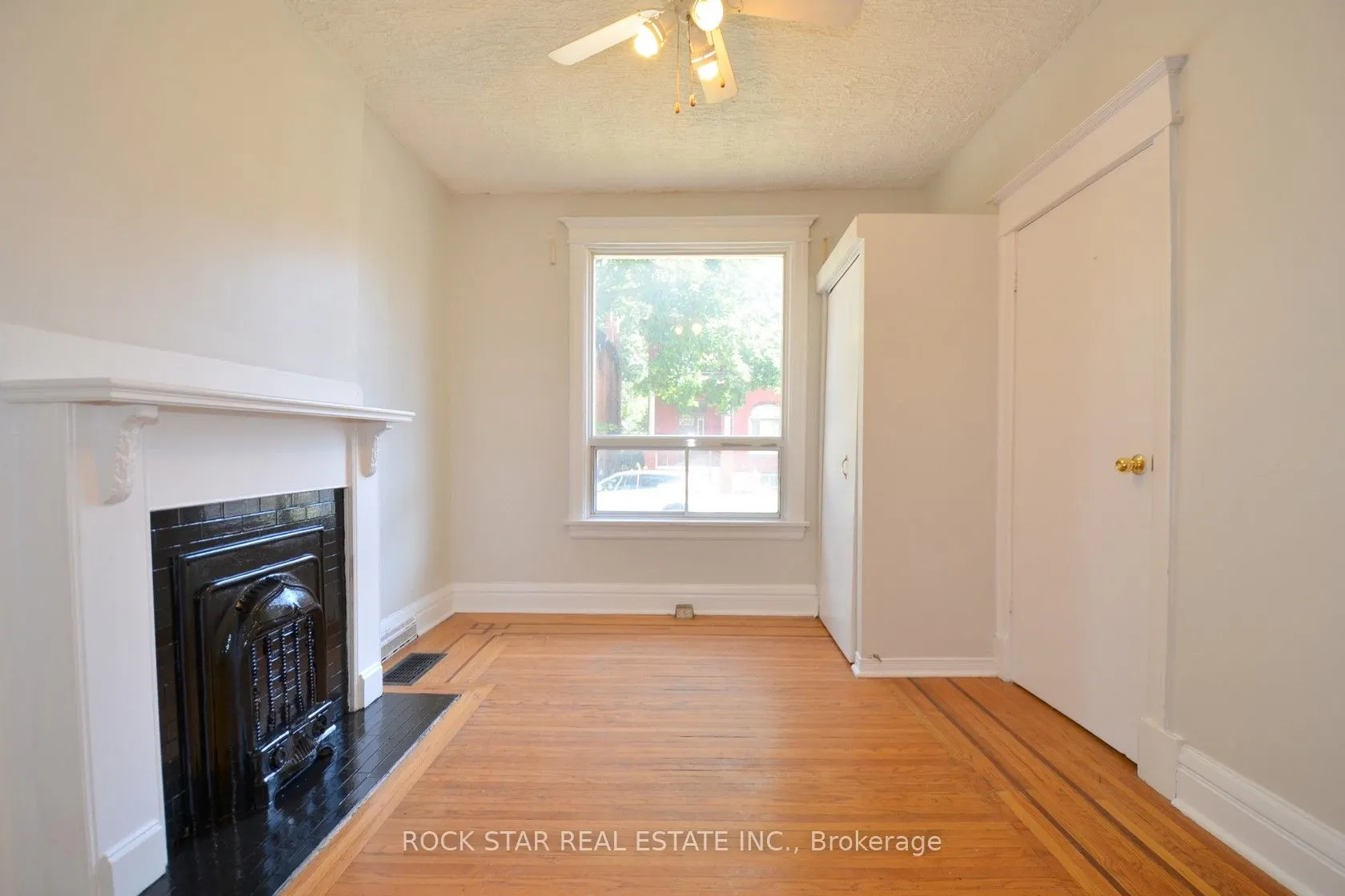 58 Erie Avenue