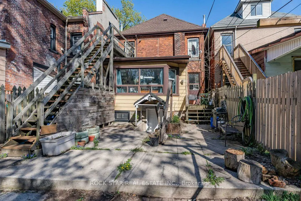 58 Erie Avenue