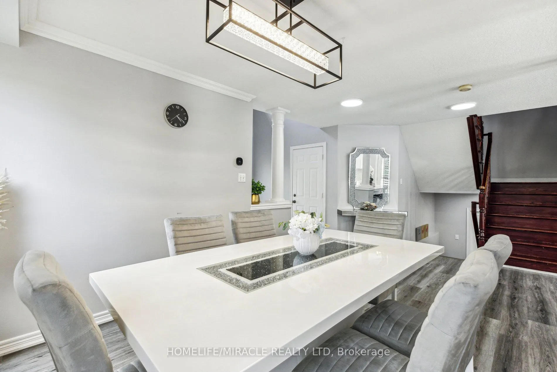 170 Southbrook Drive W