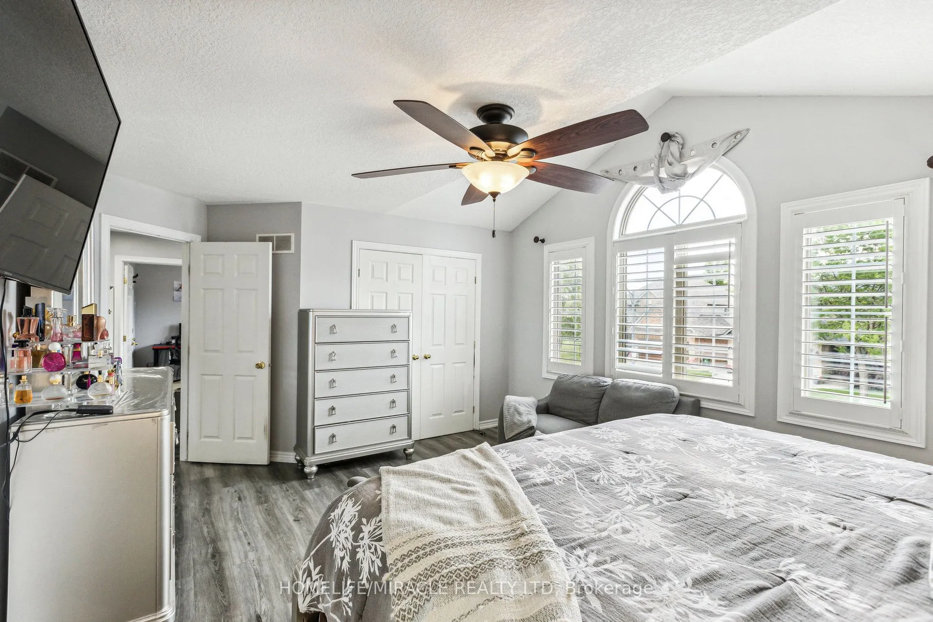 170 Southbrook Drive W