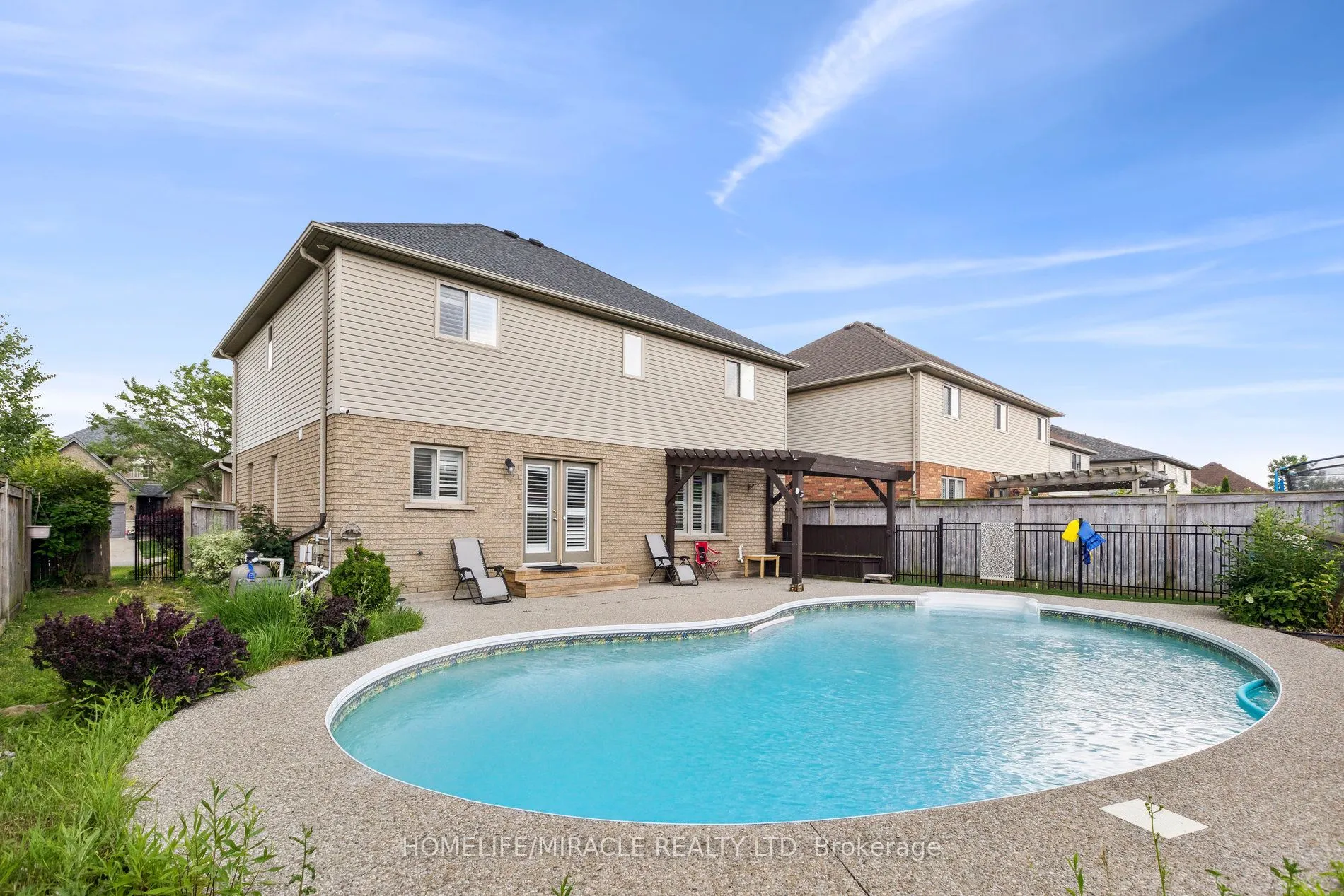 170 Southbrook Drive W
