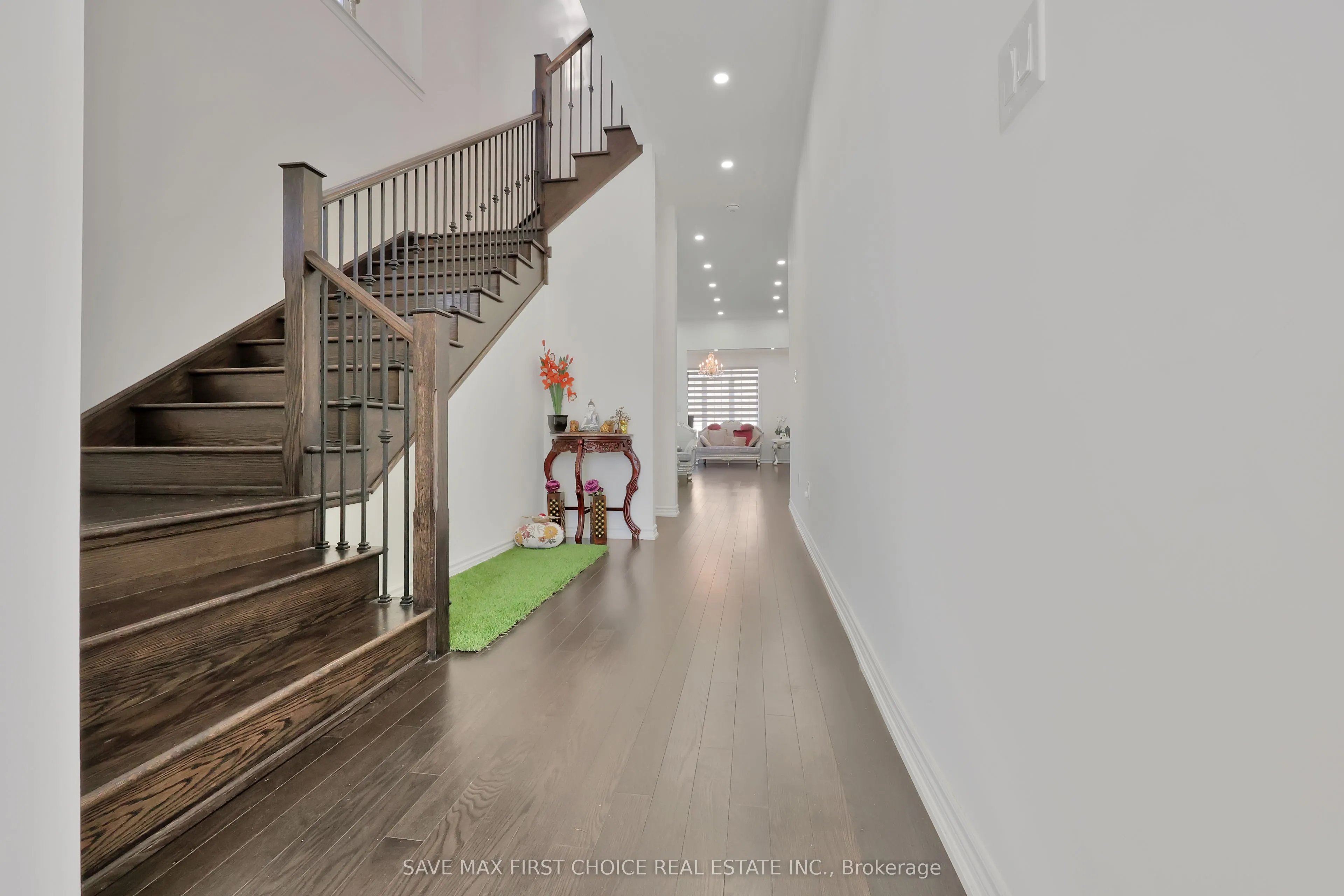 1 Rowley Street