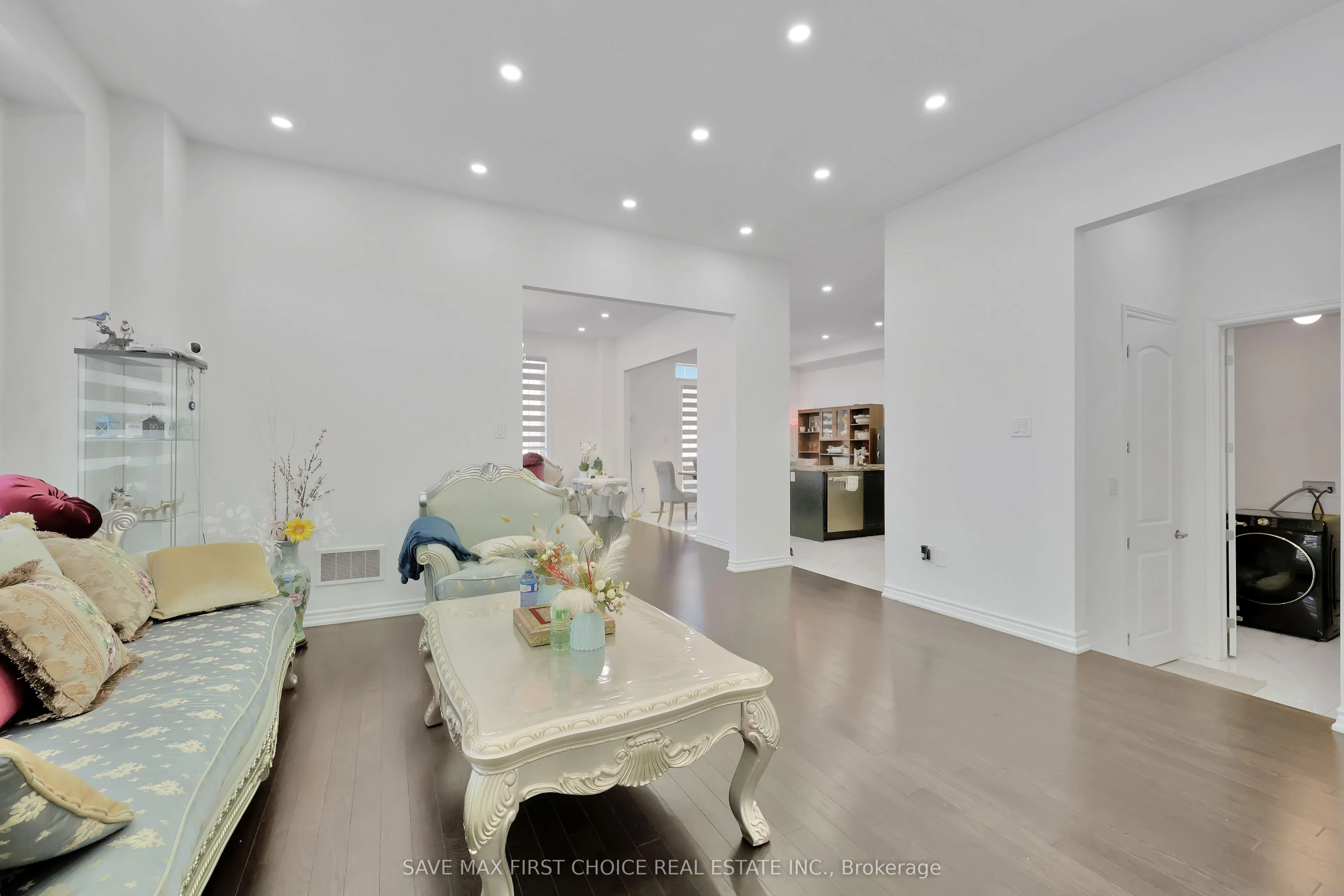1 Rowley Street