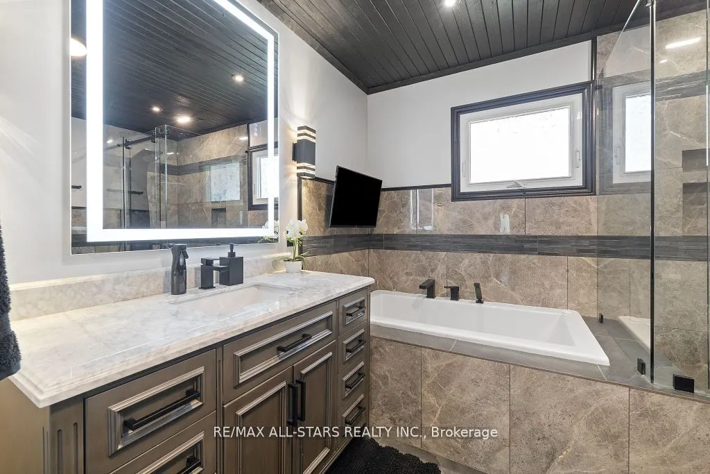 283 Snug Harbour Road