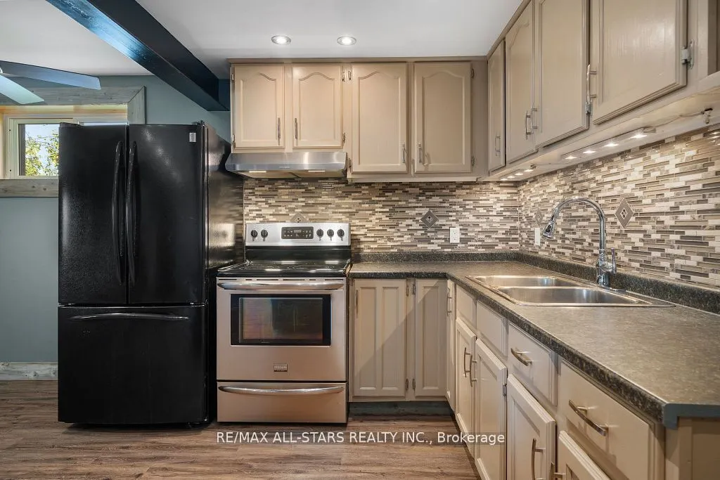 283 Snug Harbour Road