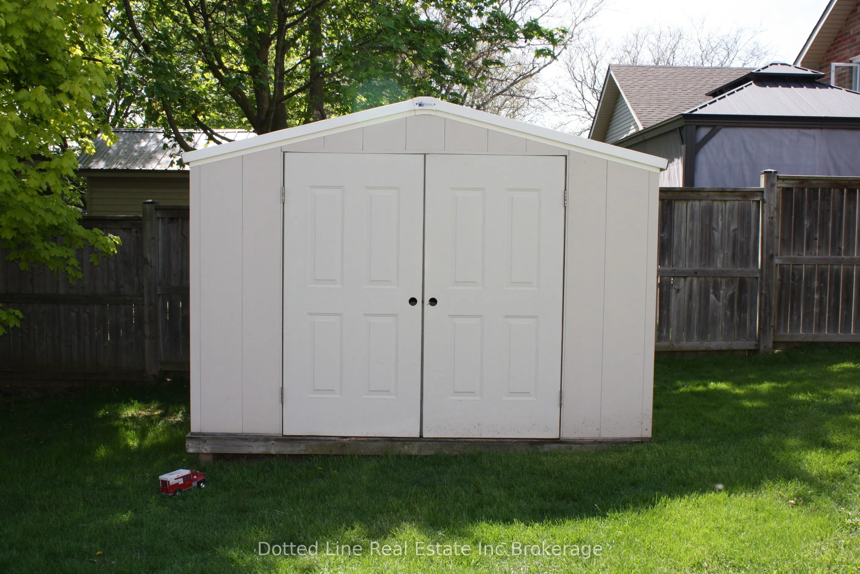 33 Trillium Drive