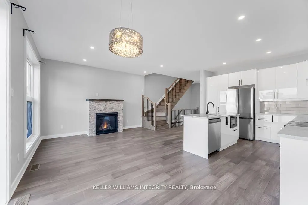 875 CONTOUR Street, #A