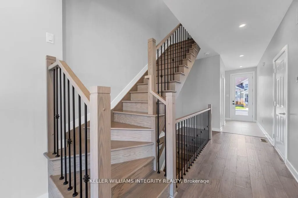 875 CONTOUR Street, #A