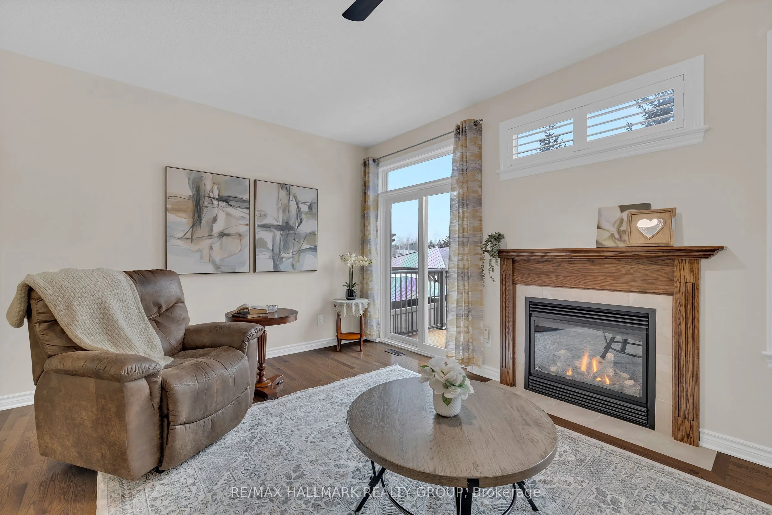 251 Royal Landing Gate