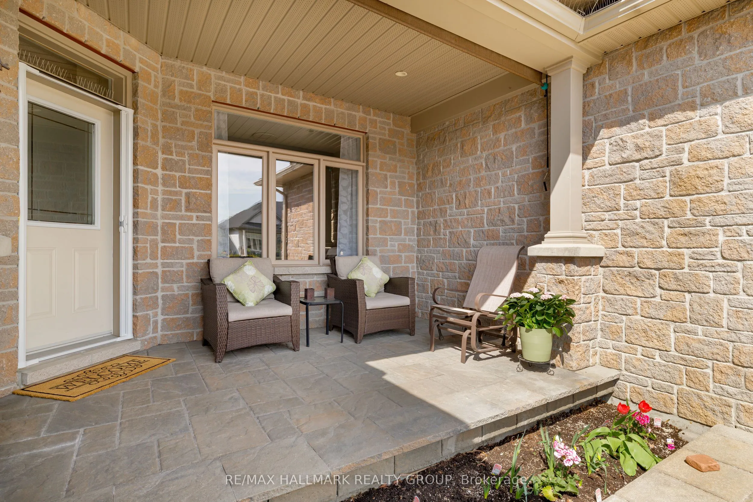 251 Royal Landing Gate