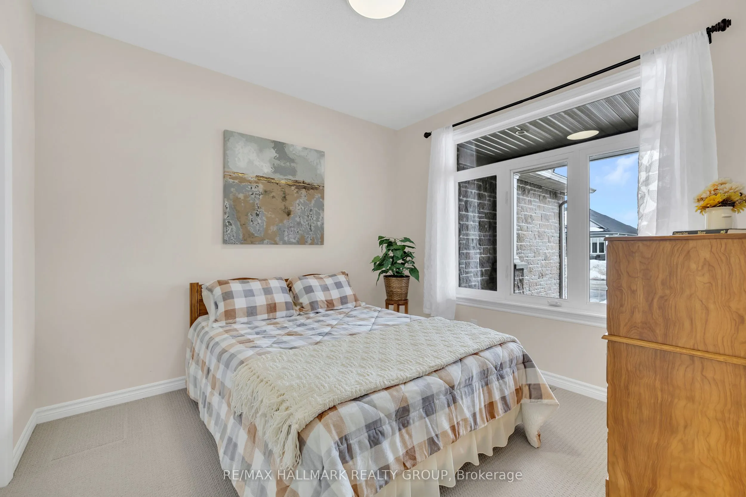 251 Royal Landing Gate