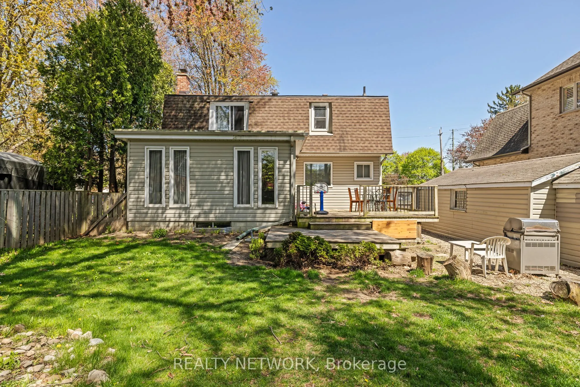 210 Valleyview Drive
