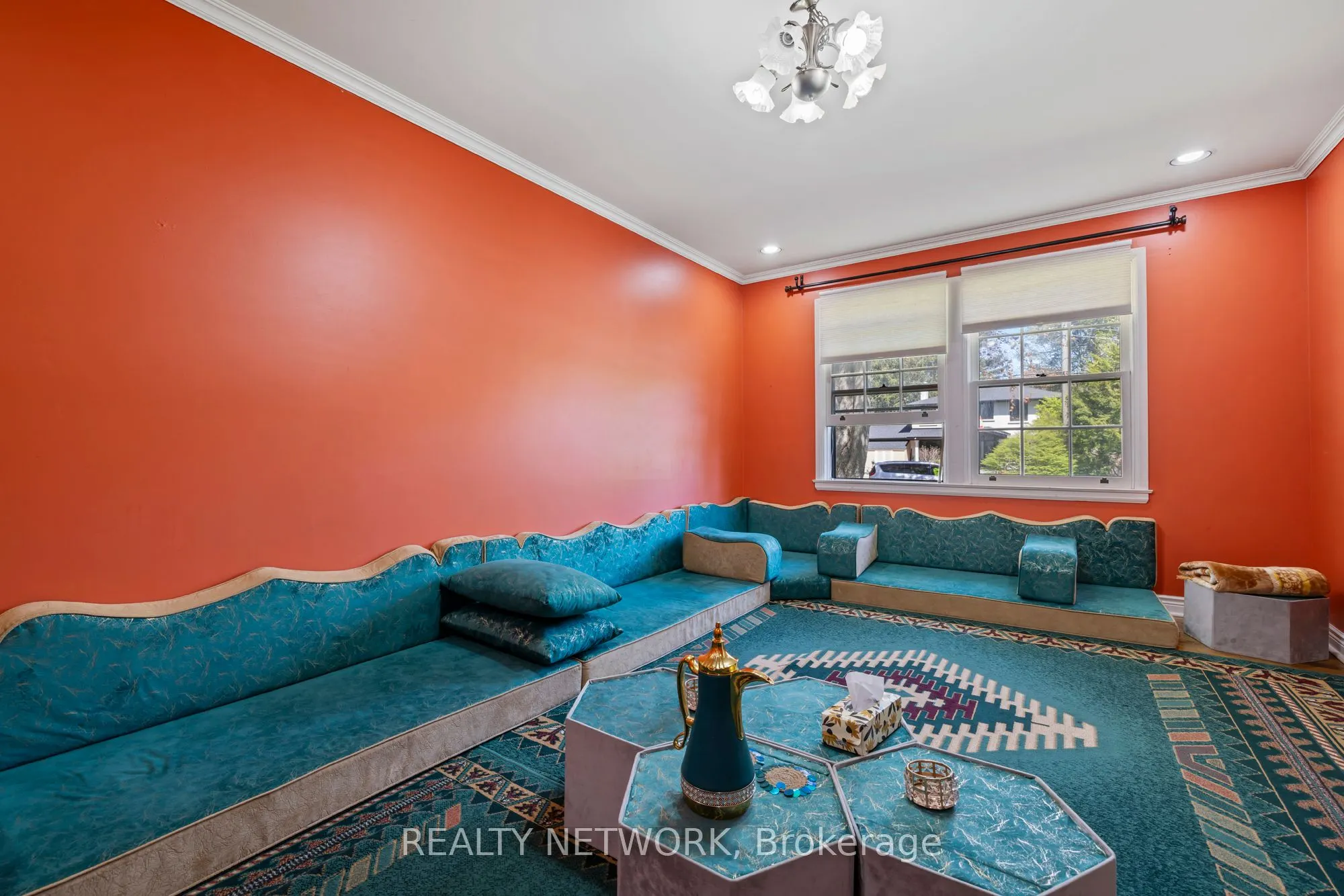 210 Valleyview Drive