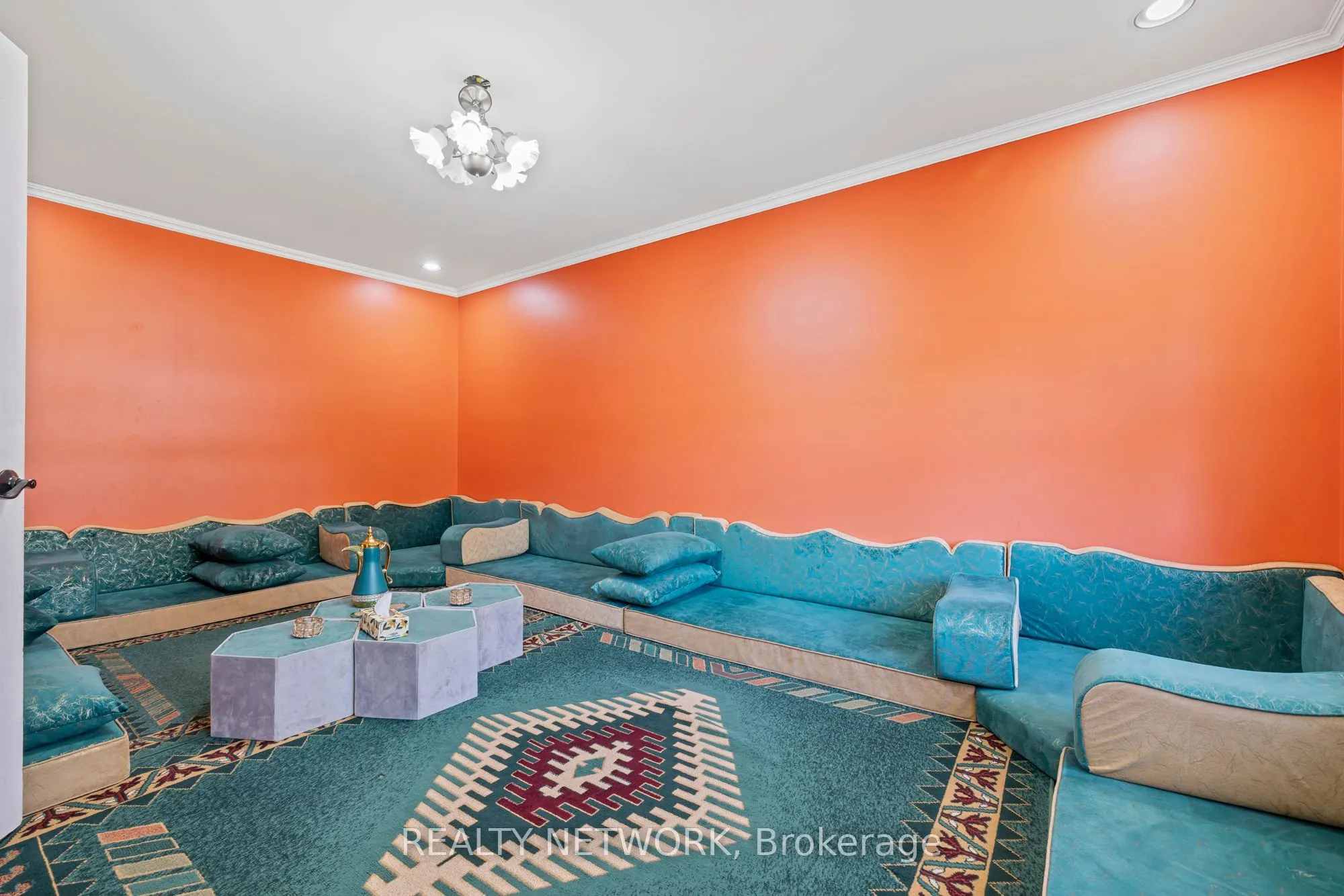 210 Valleyview Drive