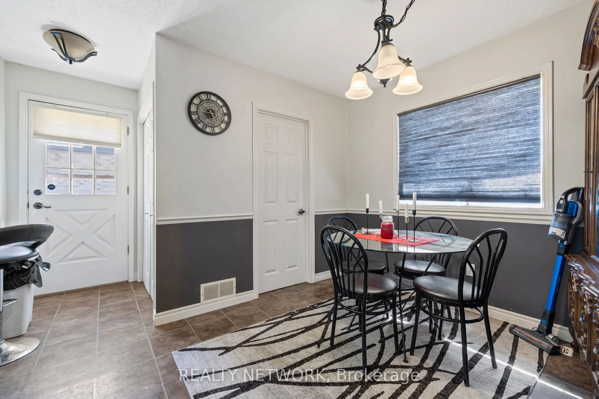210 Valleyview Drive