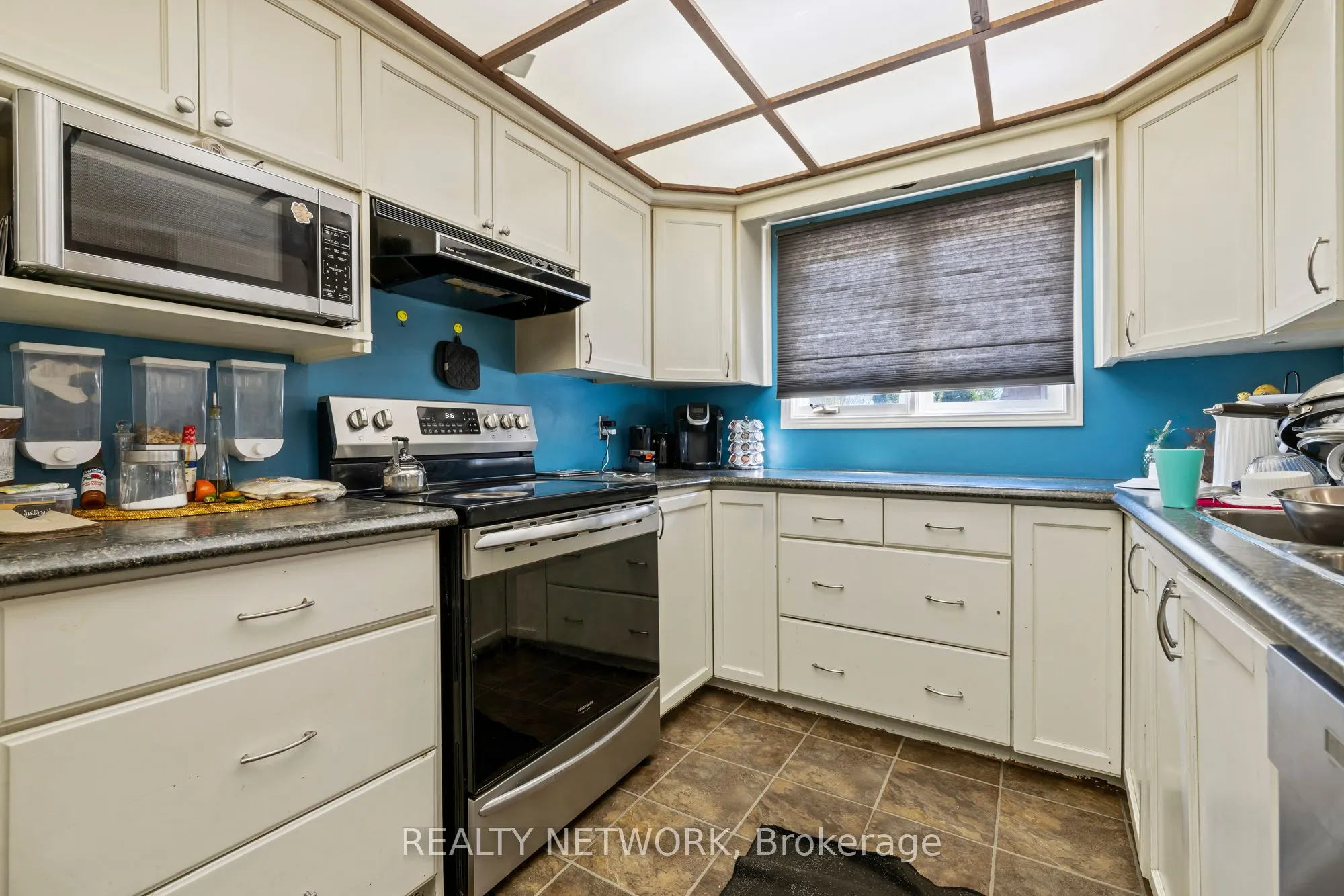 210 Valleyview Drive