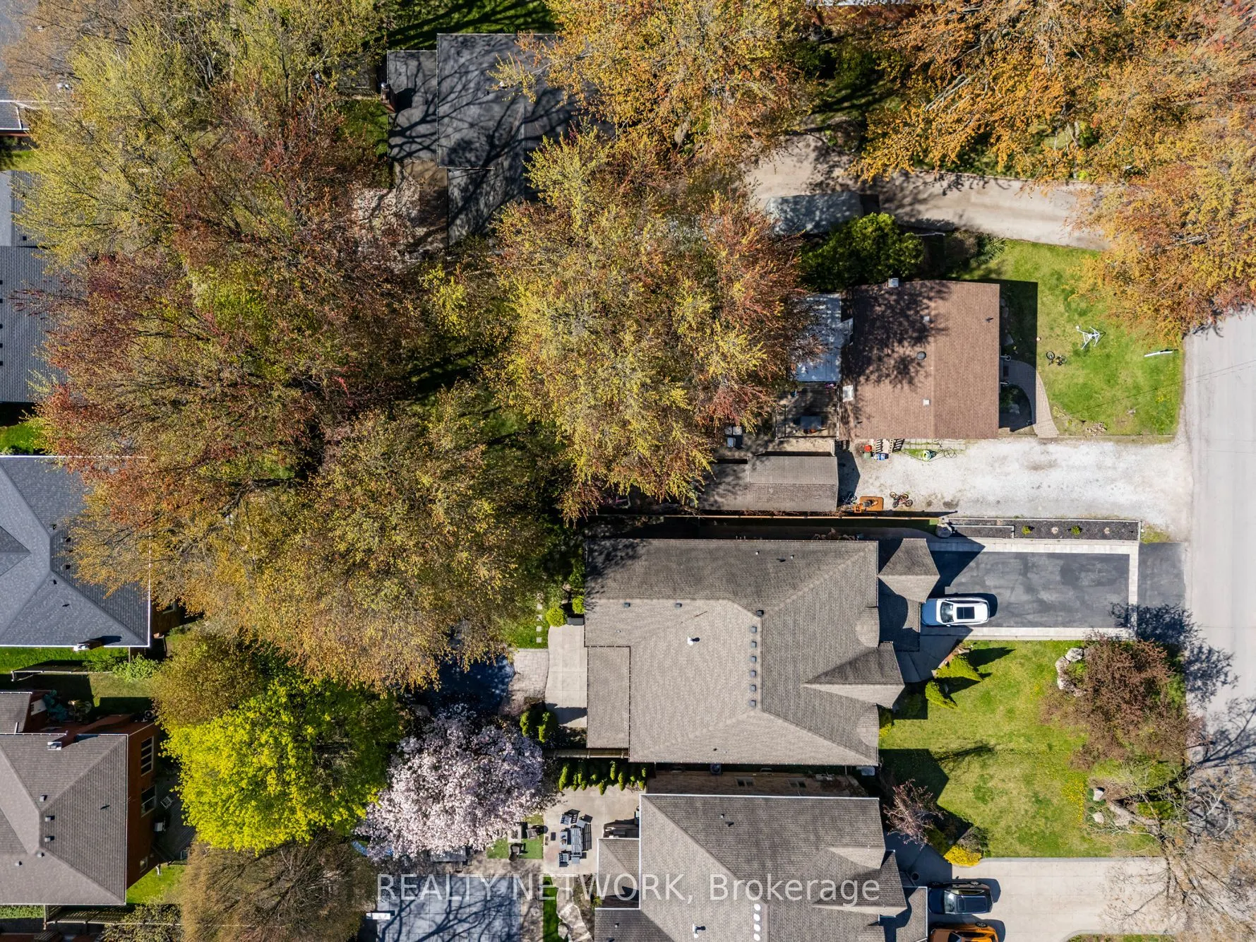 210 Valleyview Drive