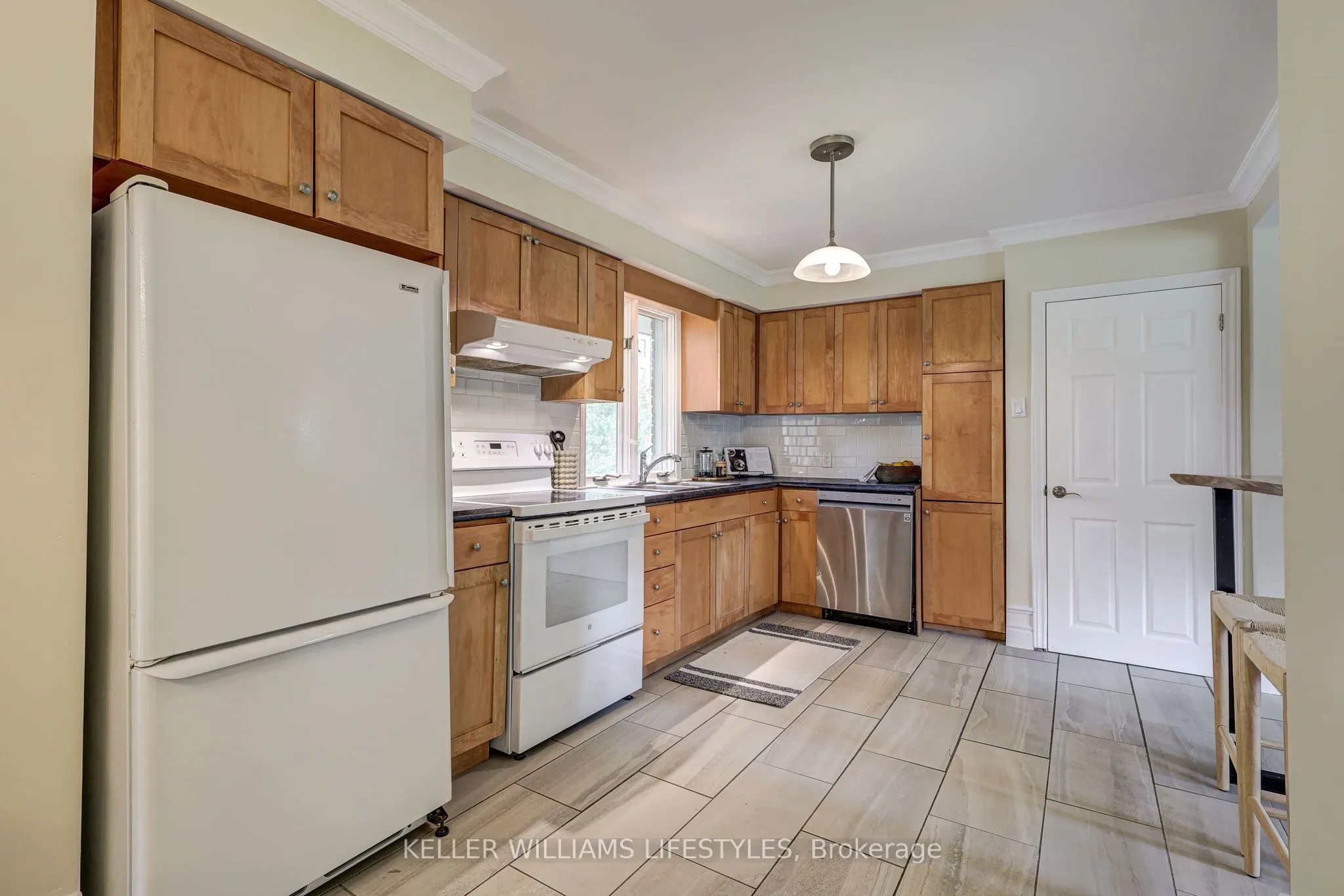346 Glenrose Drive