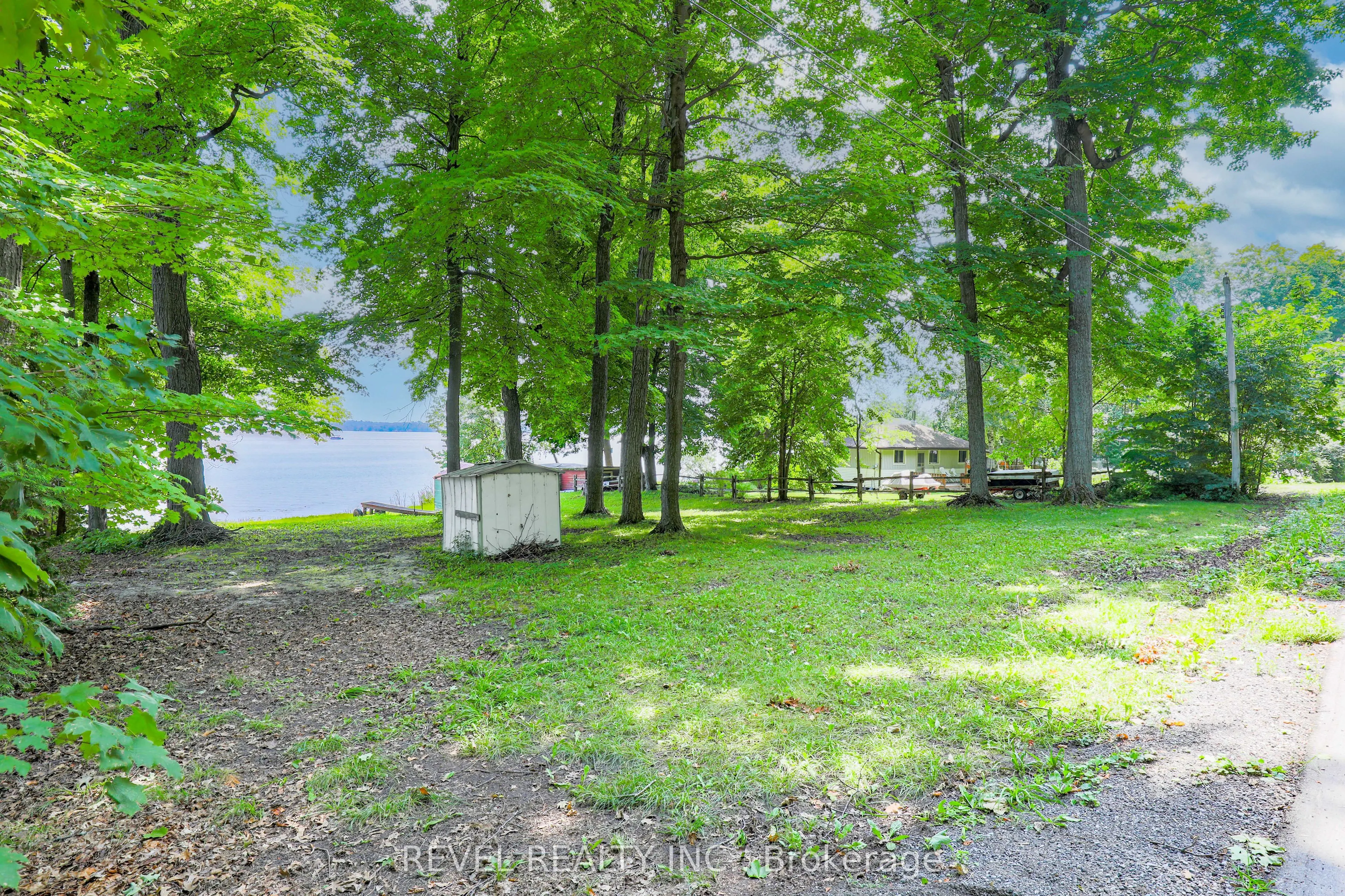 23 SUGARBUSH Trail