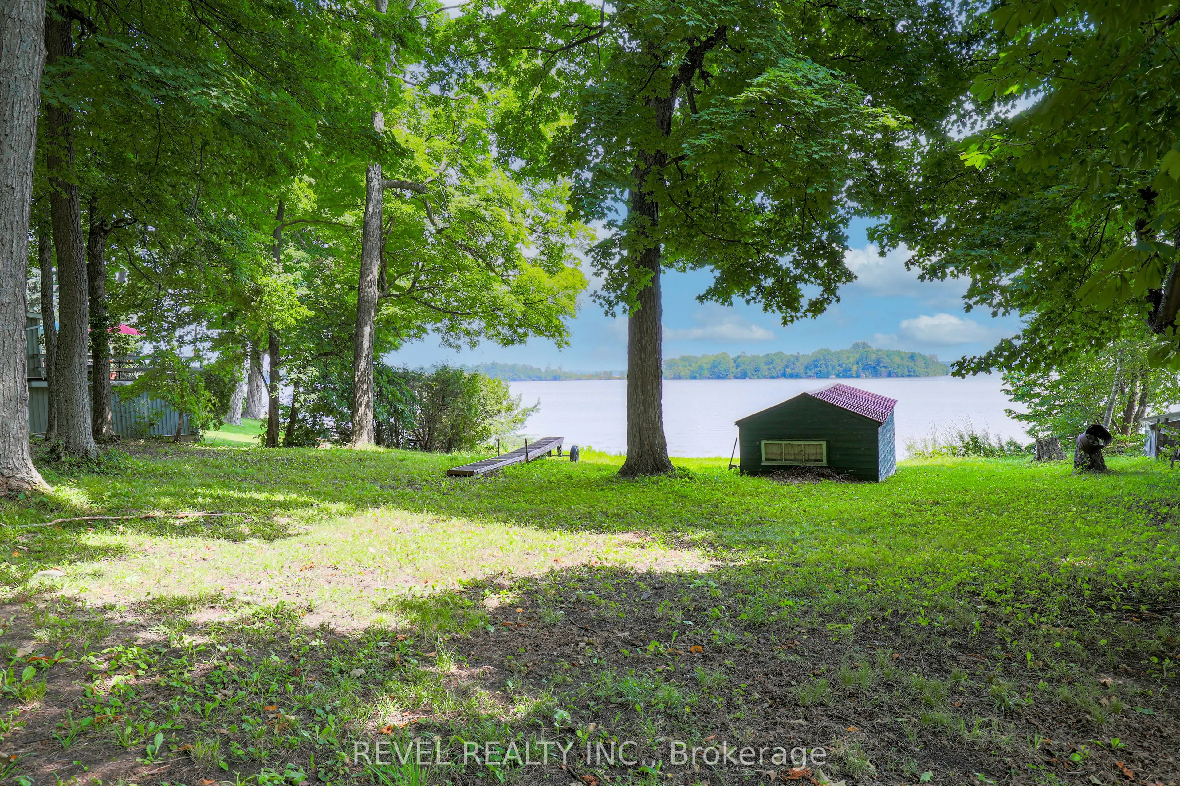 23 SUGARBUSH Trail