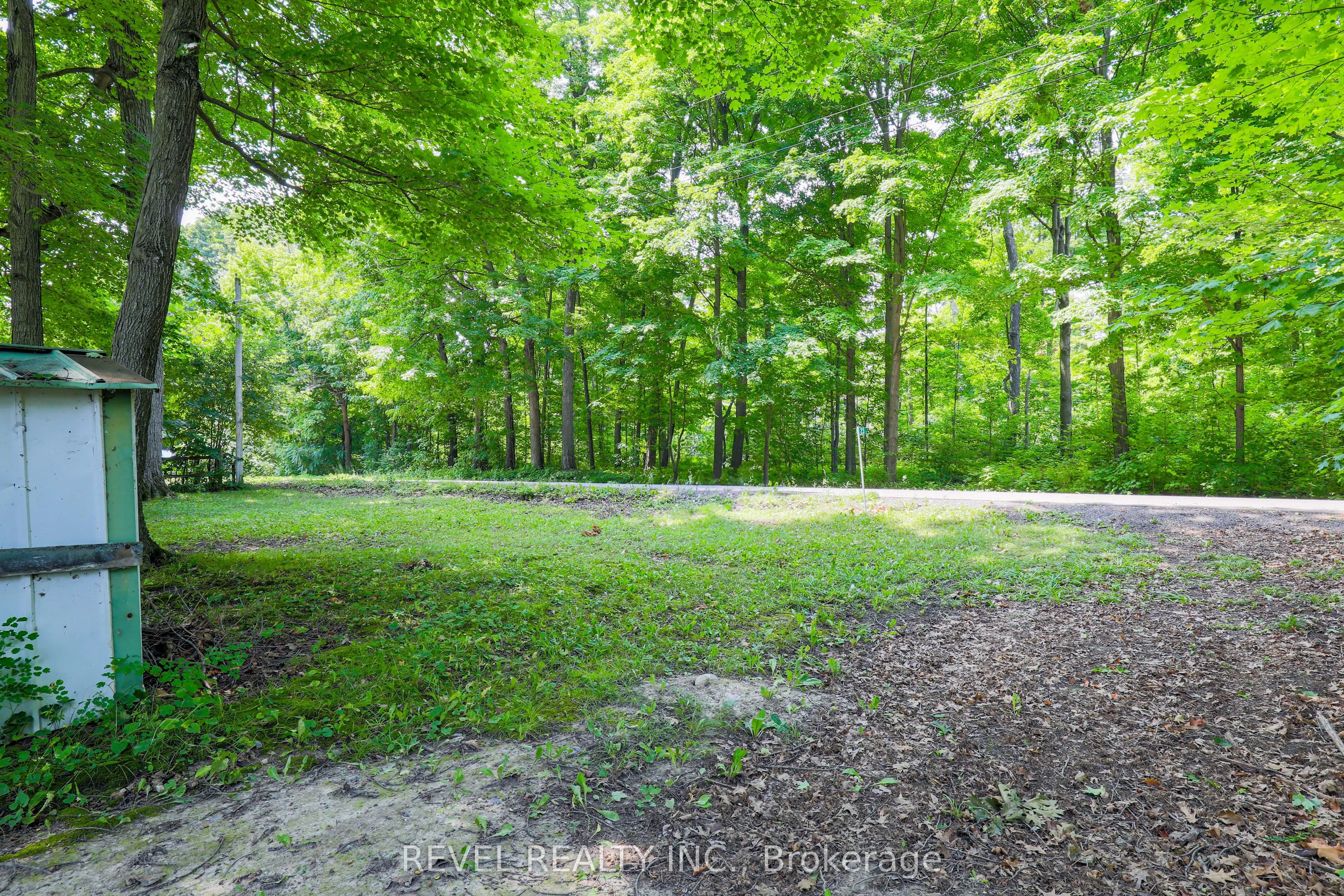 23 SUGARBUSH Trail