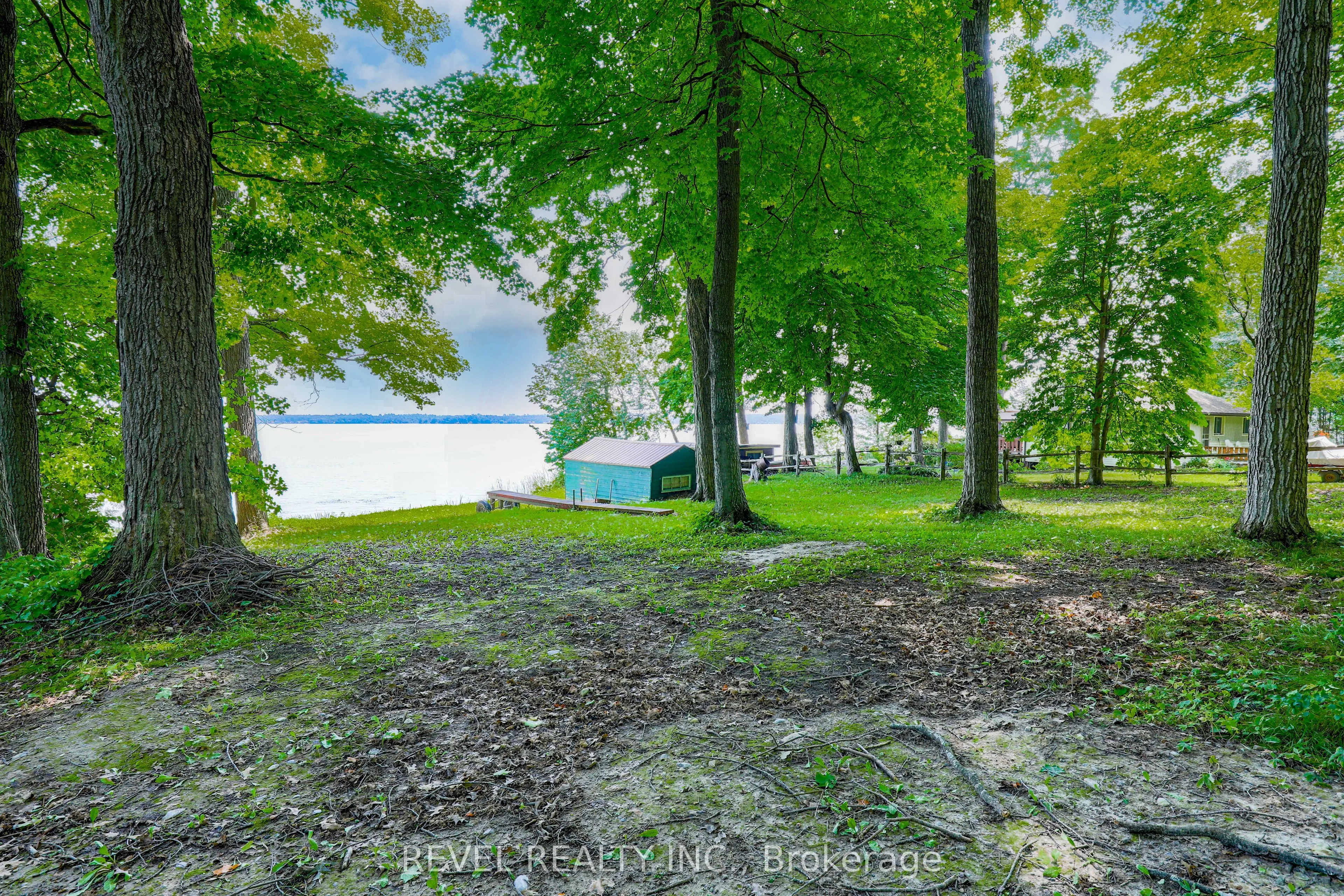 23 SUGARBUSH Trail