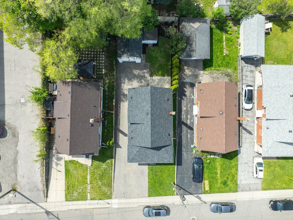 256 Walter Avenue S