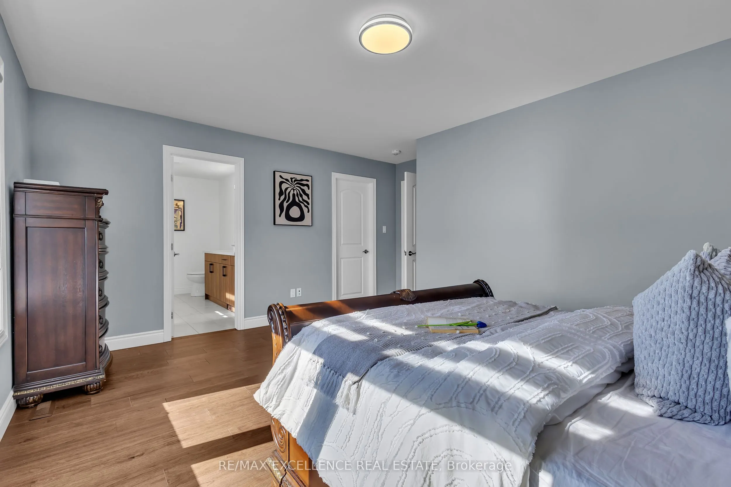 1464 Medway Park Drive