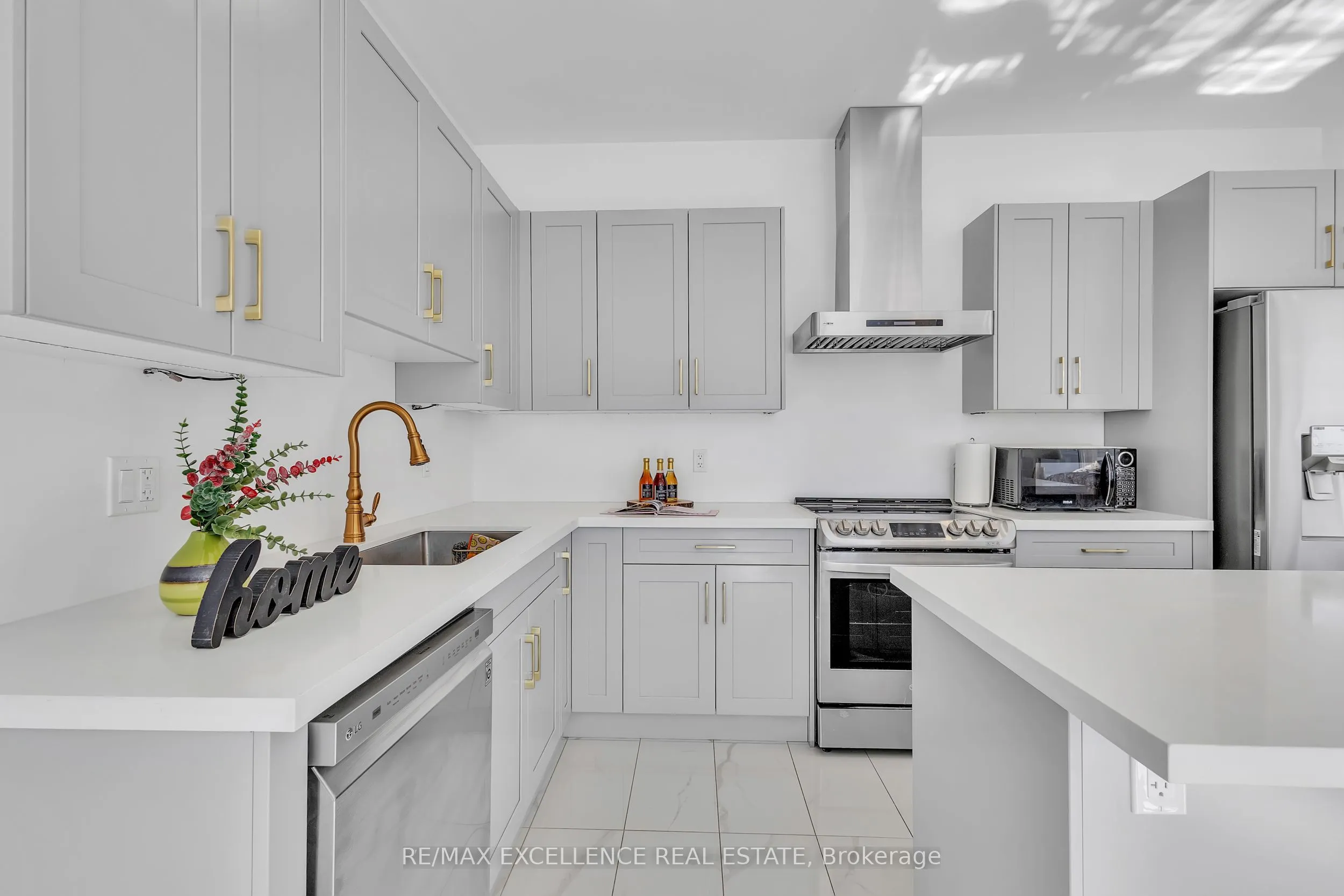 1464 Medway Park Drive