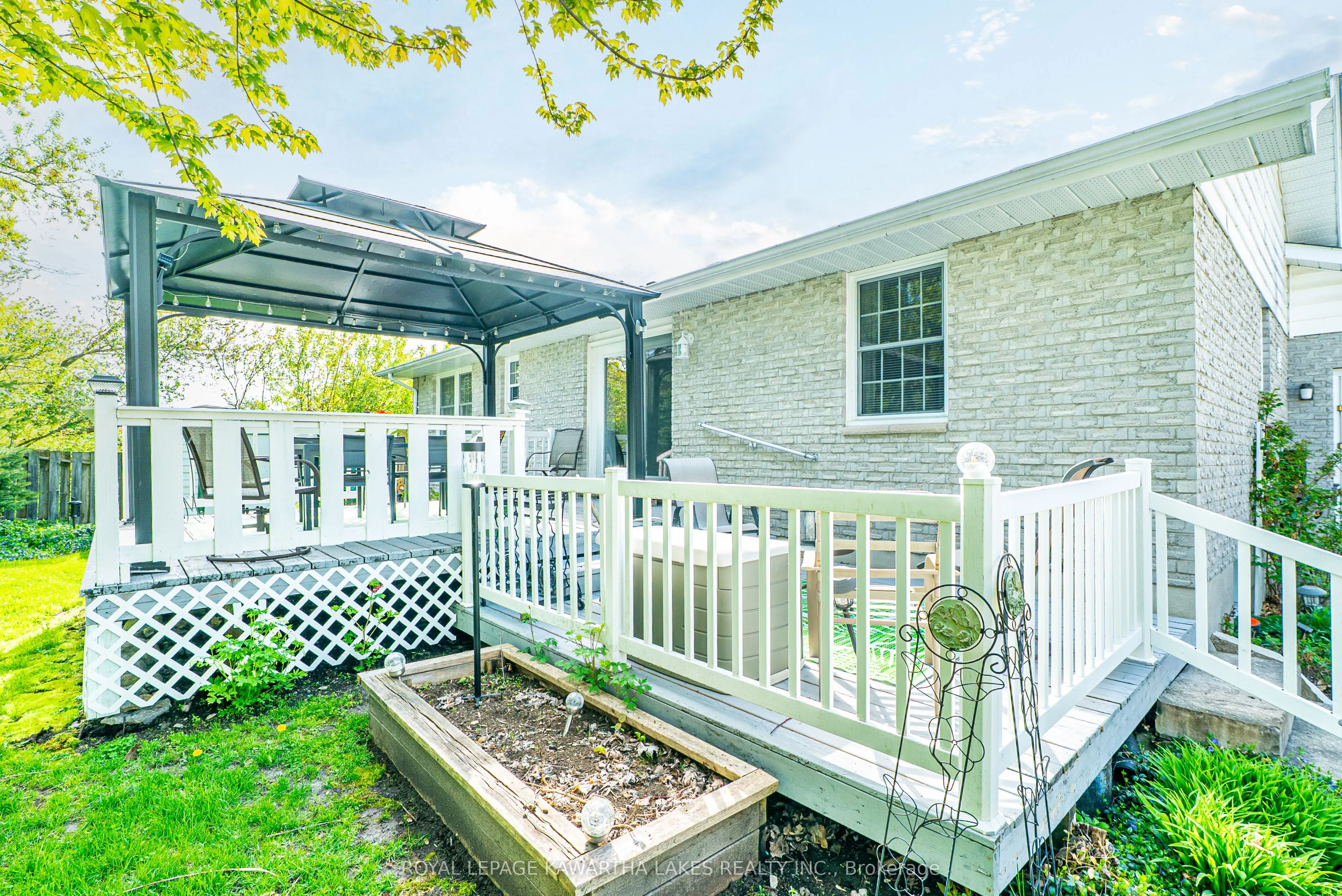 83 Lori Boulevard