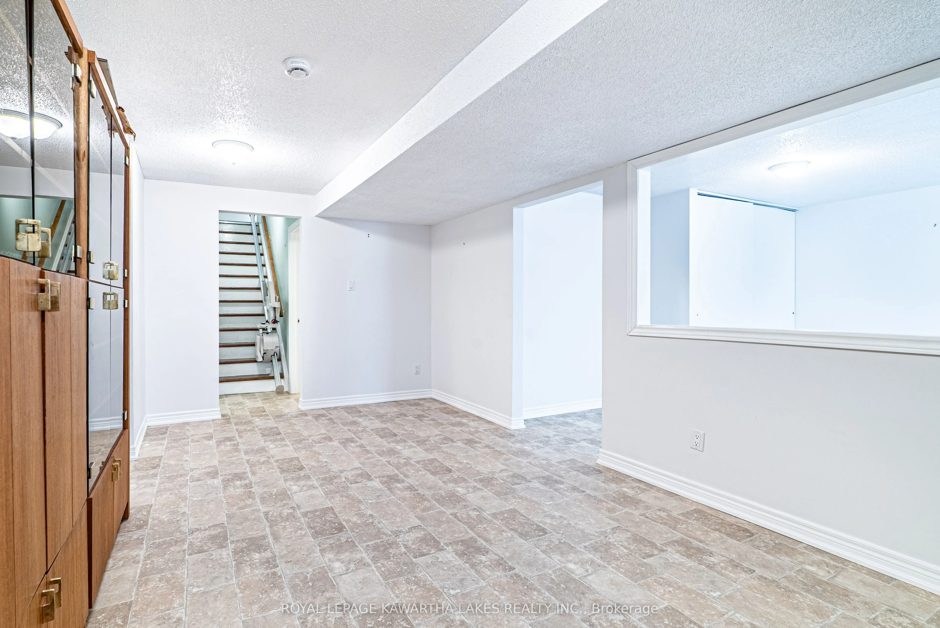 83 Lori Boulevard